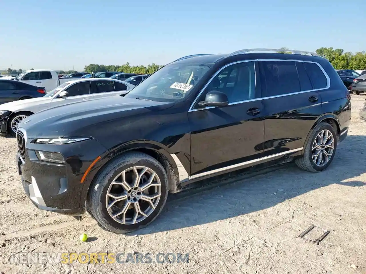 1 Photograph of a damaged car 5UX23EM0XS9X16442 BMW X7 2025