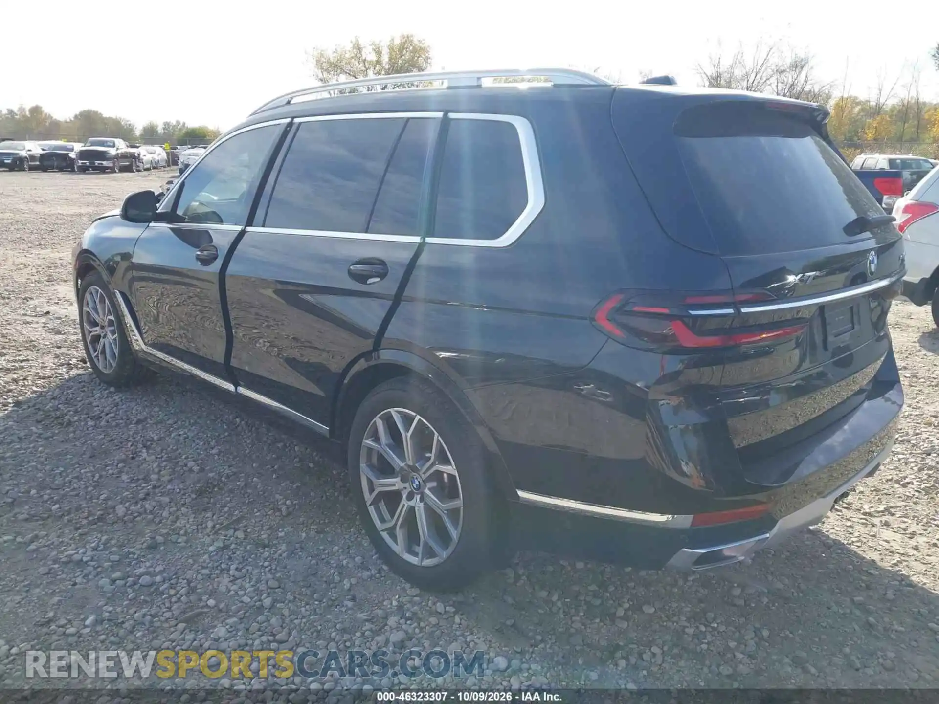 3 Фотография поврежденного автомобиля 5UX23EM0XS9X78195 BMW X7 2025