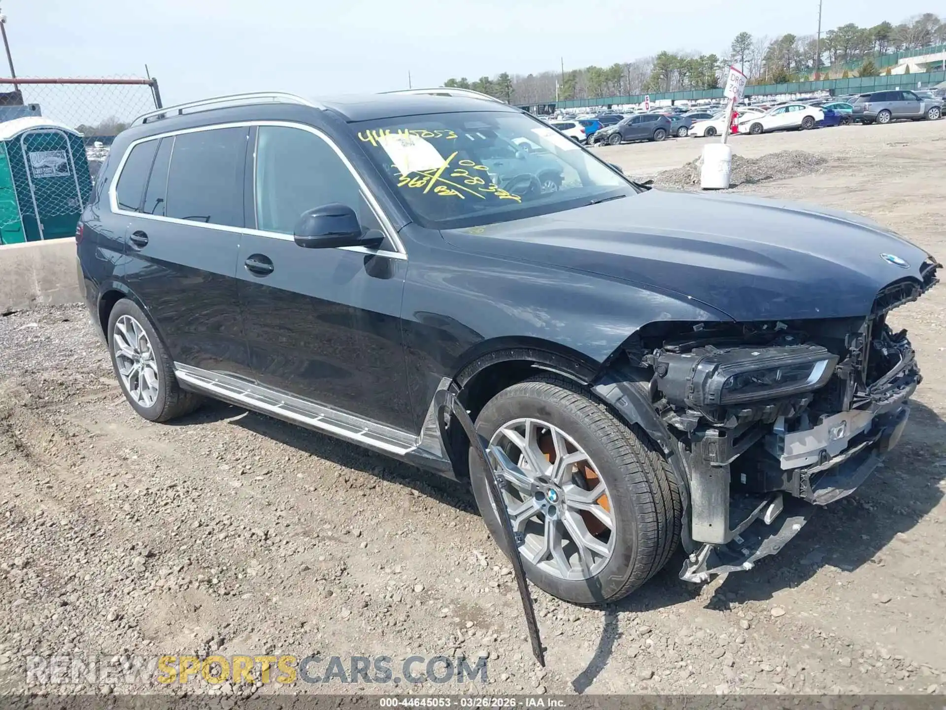 1 Photograph of a damaged car 5UX23EM0XS9X84580 BMW X7 2025