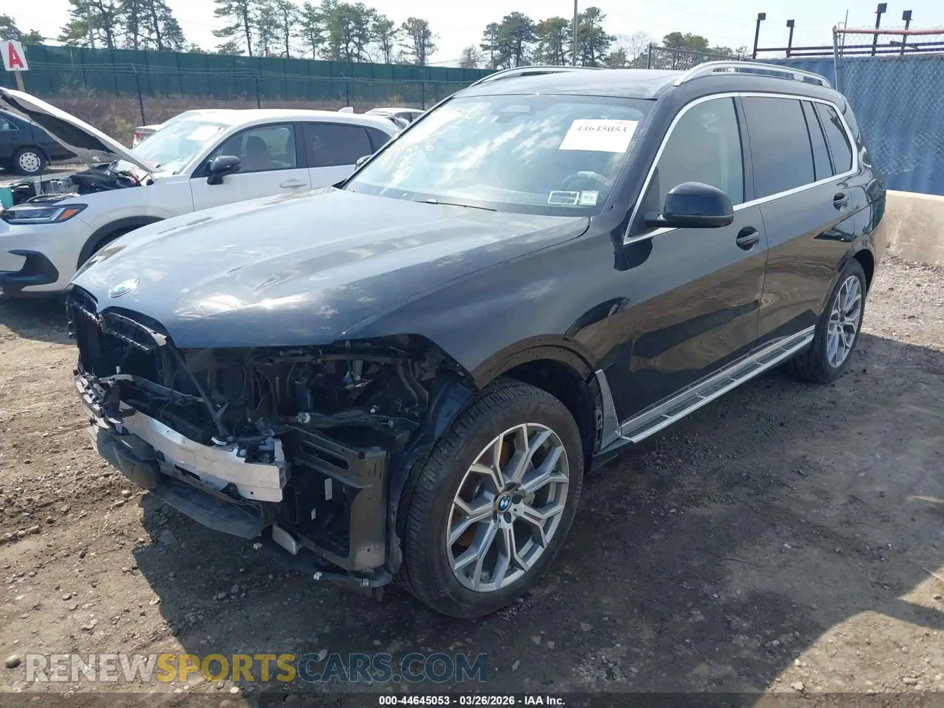 2 Photograph of a damaged car 5UX23EM0XS9X84580 BMW X7 2025