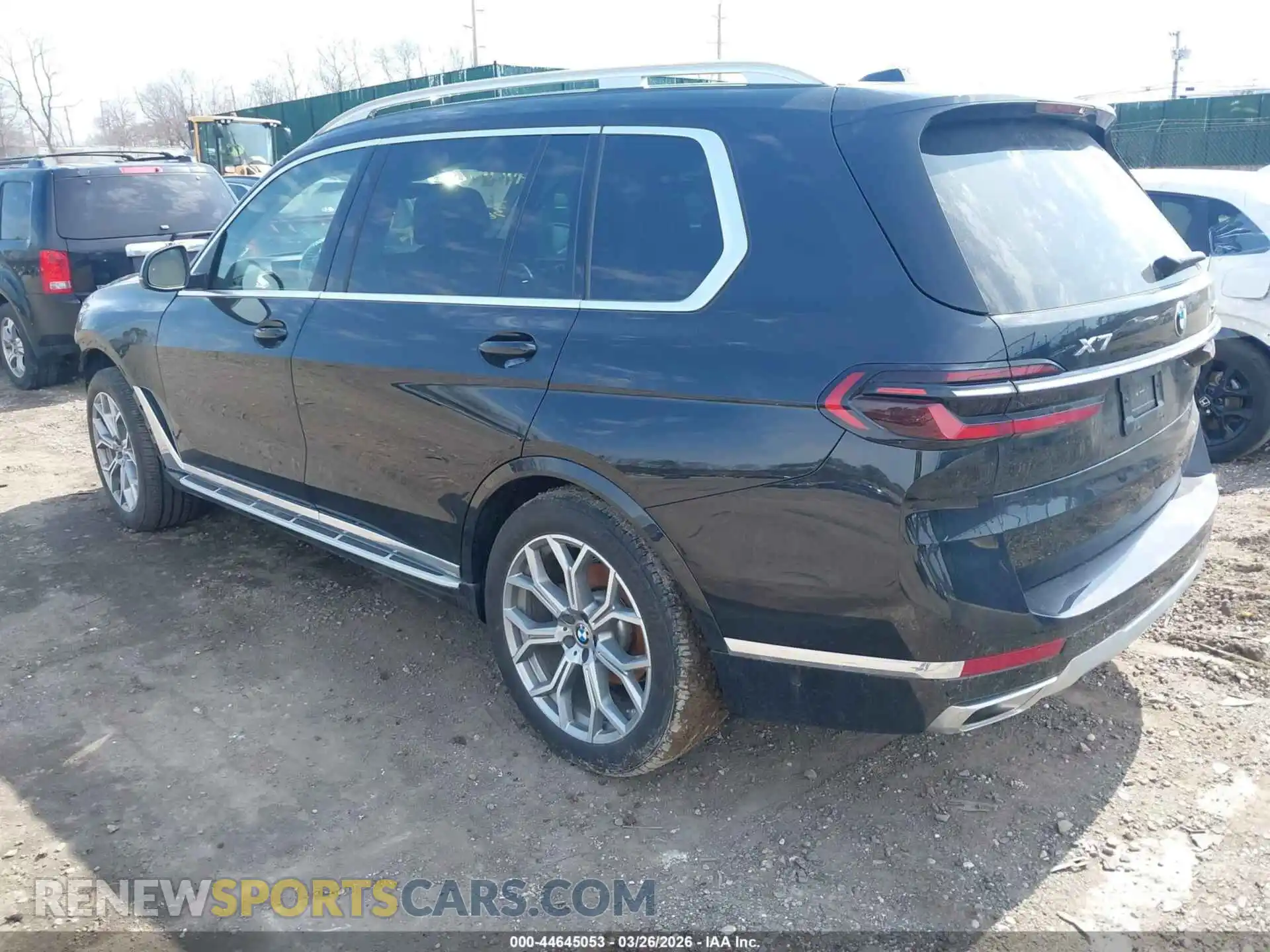 3 Photograph of a damaged car 5UX23EM0XS9X84580 BMW X7 2025
