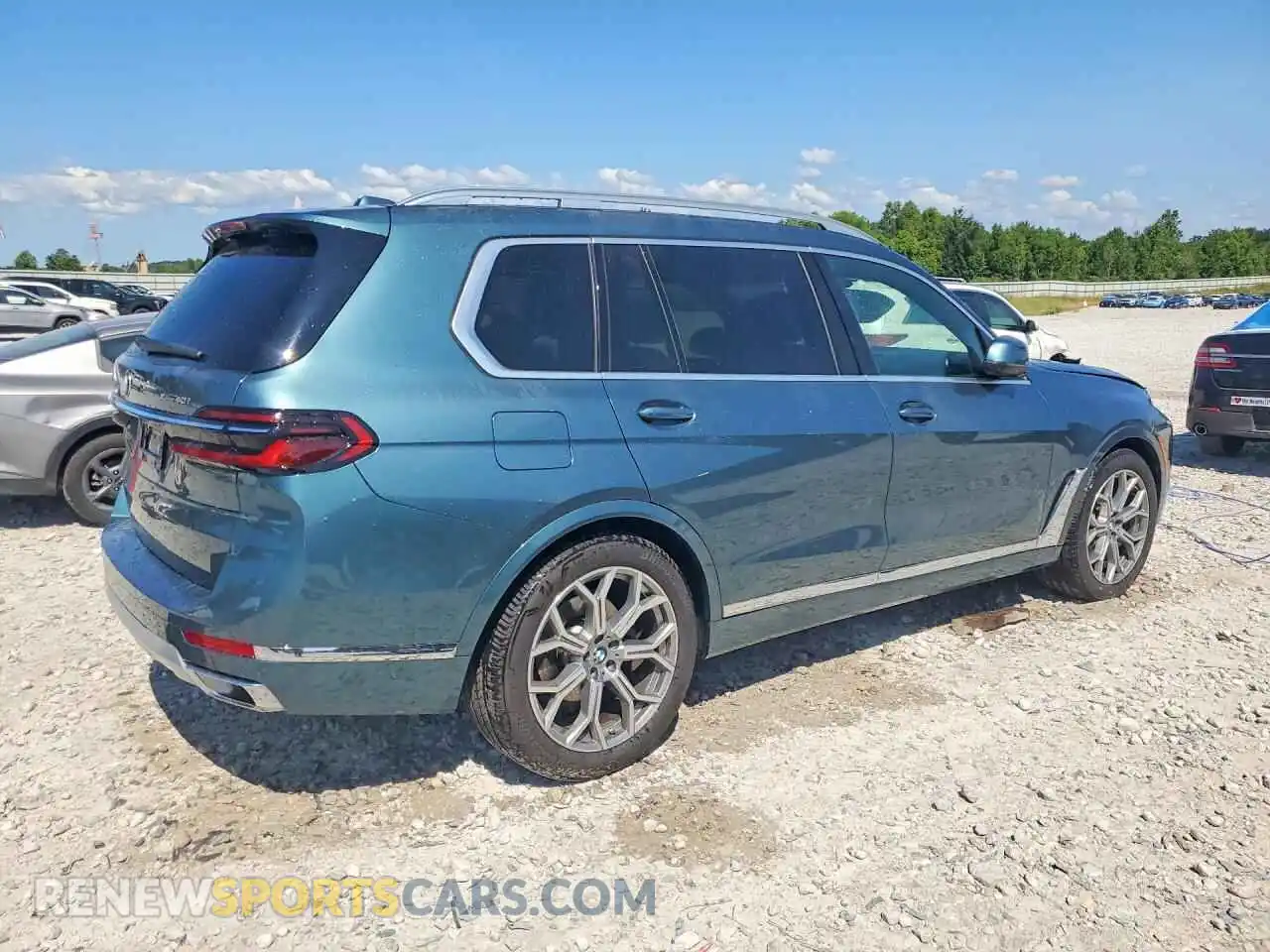 3 fotografías del automóvil dañado 5UX23EM0XS9Y24916 BMW X7 2025
