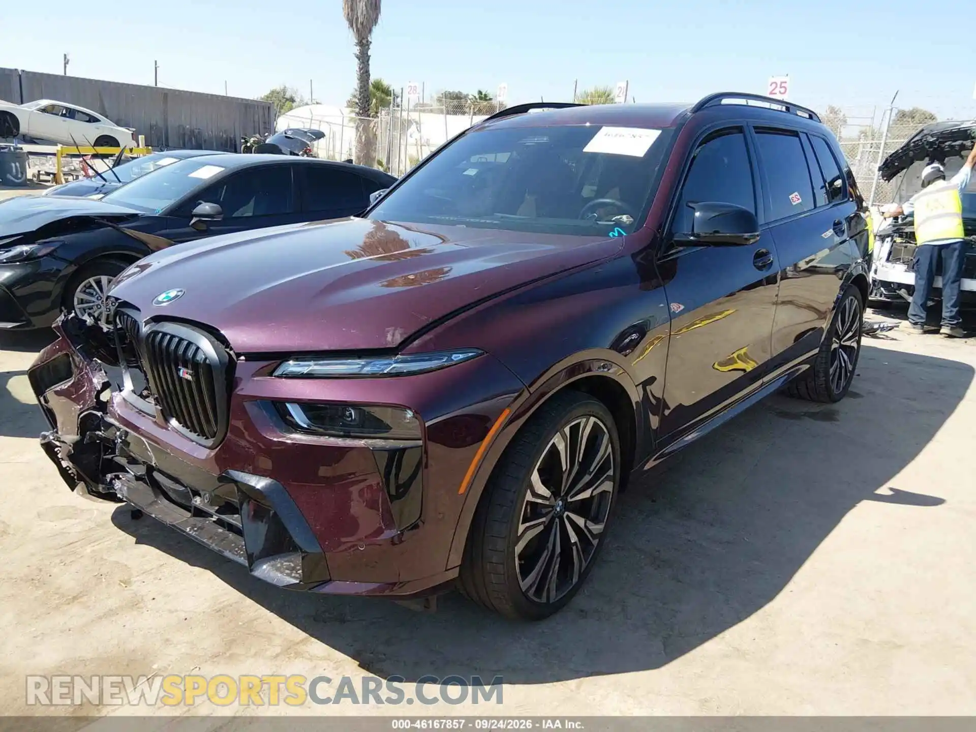 2 fotografías del automóvil dañado 5UX33EM02S9Y44128 BMW X7 2025