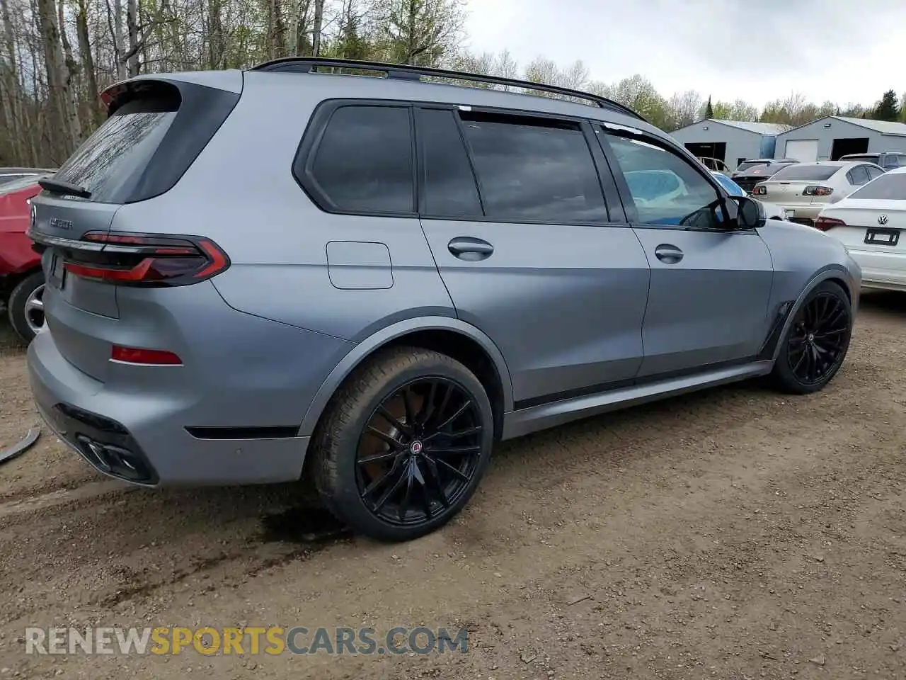 3 Photograph of a damaged car 5UX33EM0XS9Y93934 BMW X7 2025