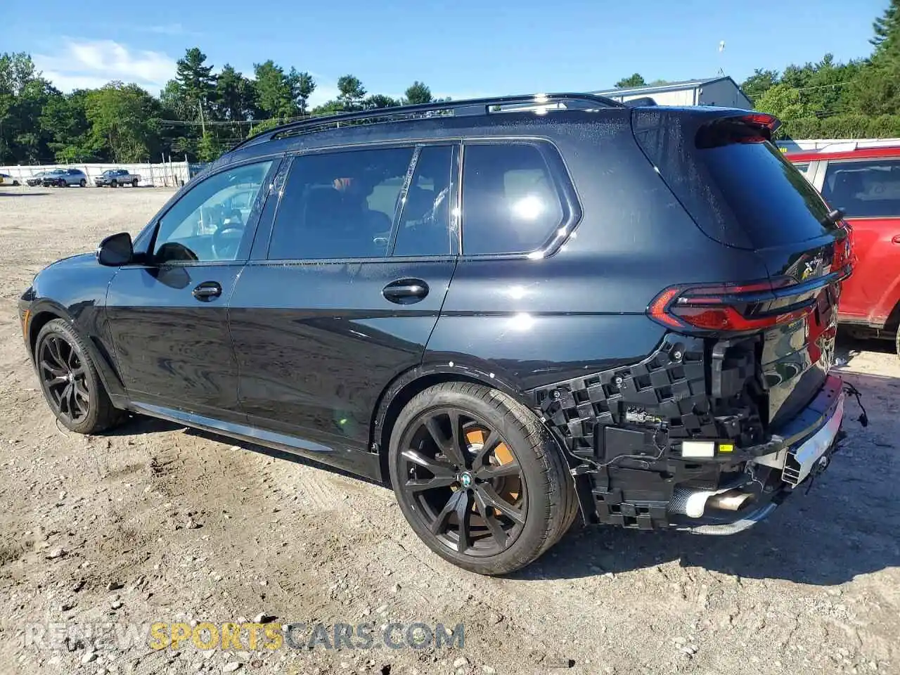 2 Photograph of a damaged car 5UX23EM00T9152754 BMW X7 2026