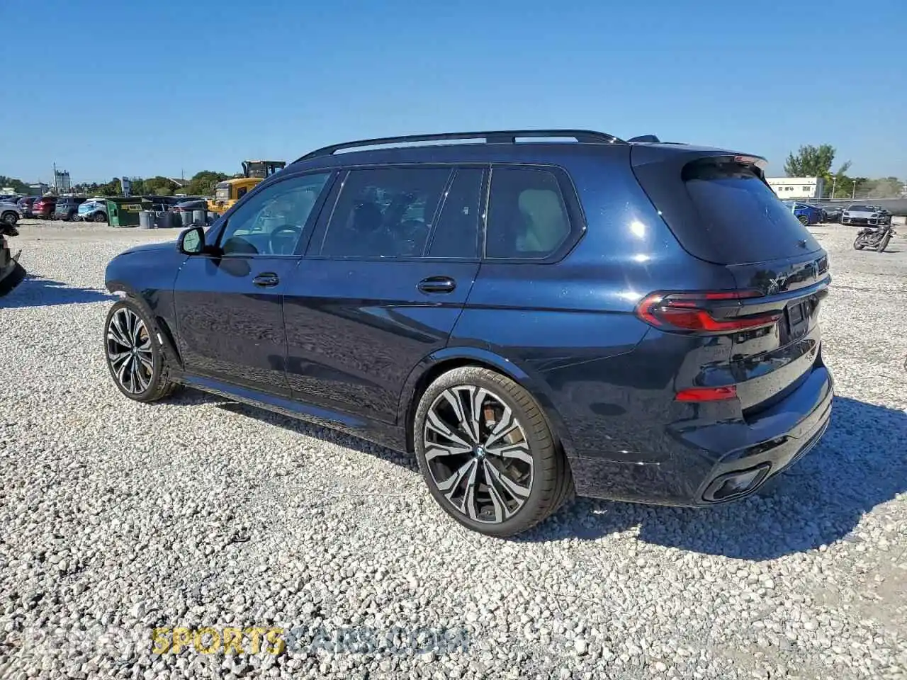 2 Photograph of a damaged car 5UX23EM09T9045220 BMW X7 2026