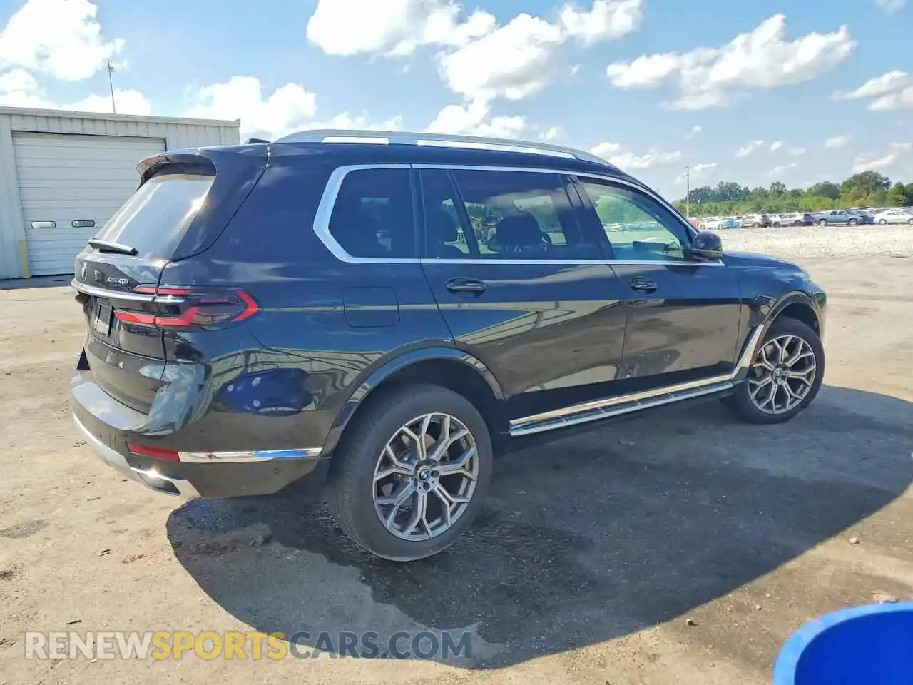 3 Фотография поврежденного автомобиля 5UX23EM08V9500352 BMW X7 2027