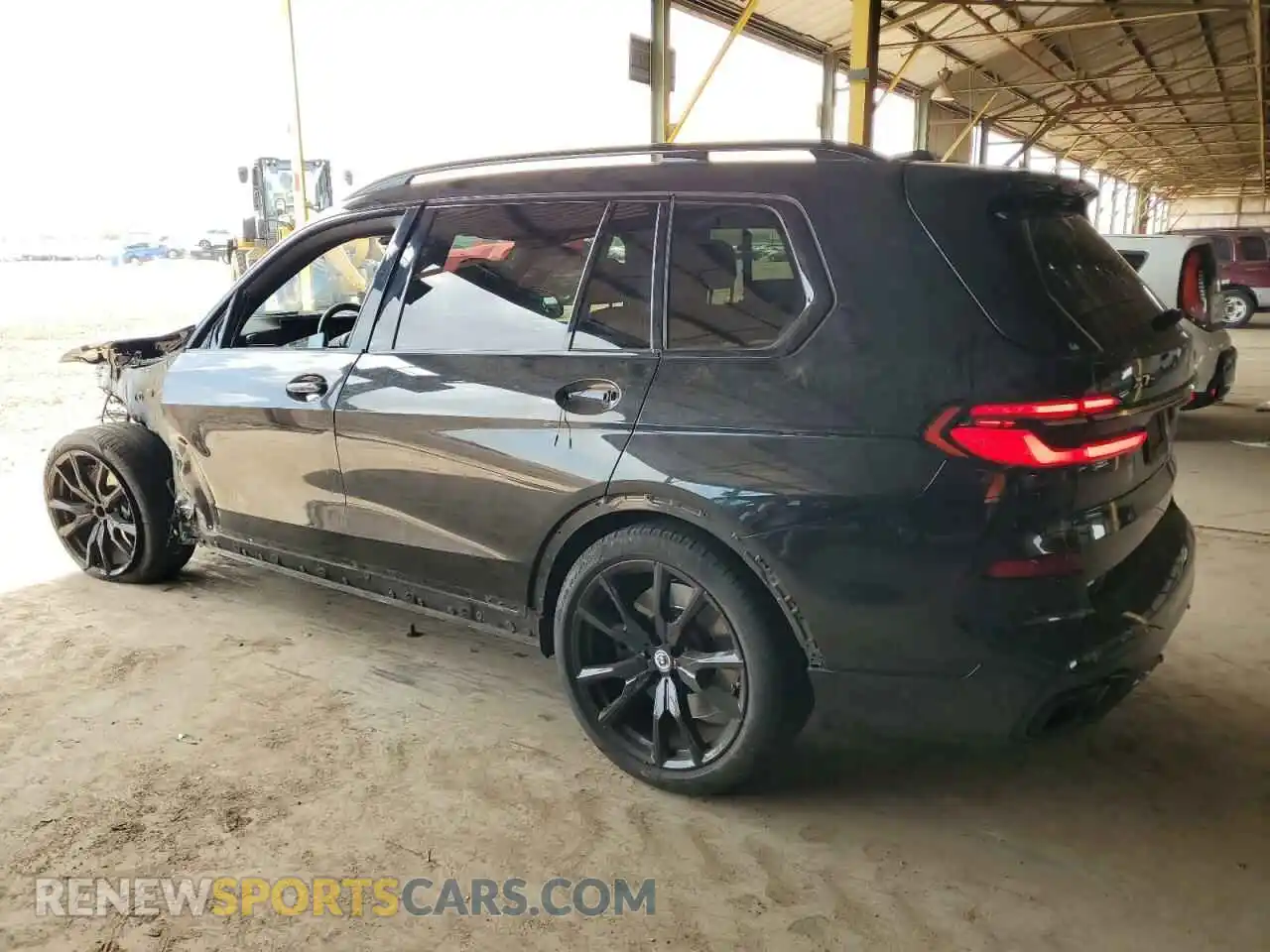 2 Photograph of a damaged car 5UX33EM01P9N65972 BMW X7 M60I 2023