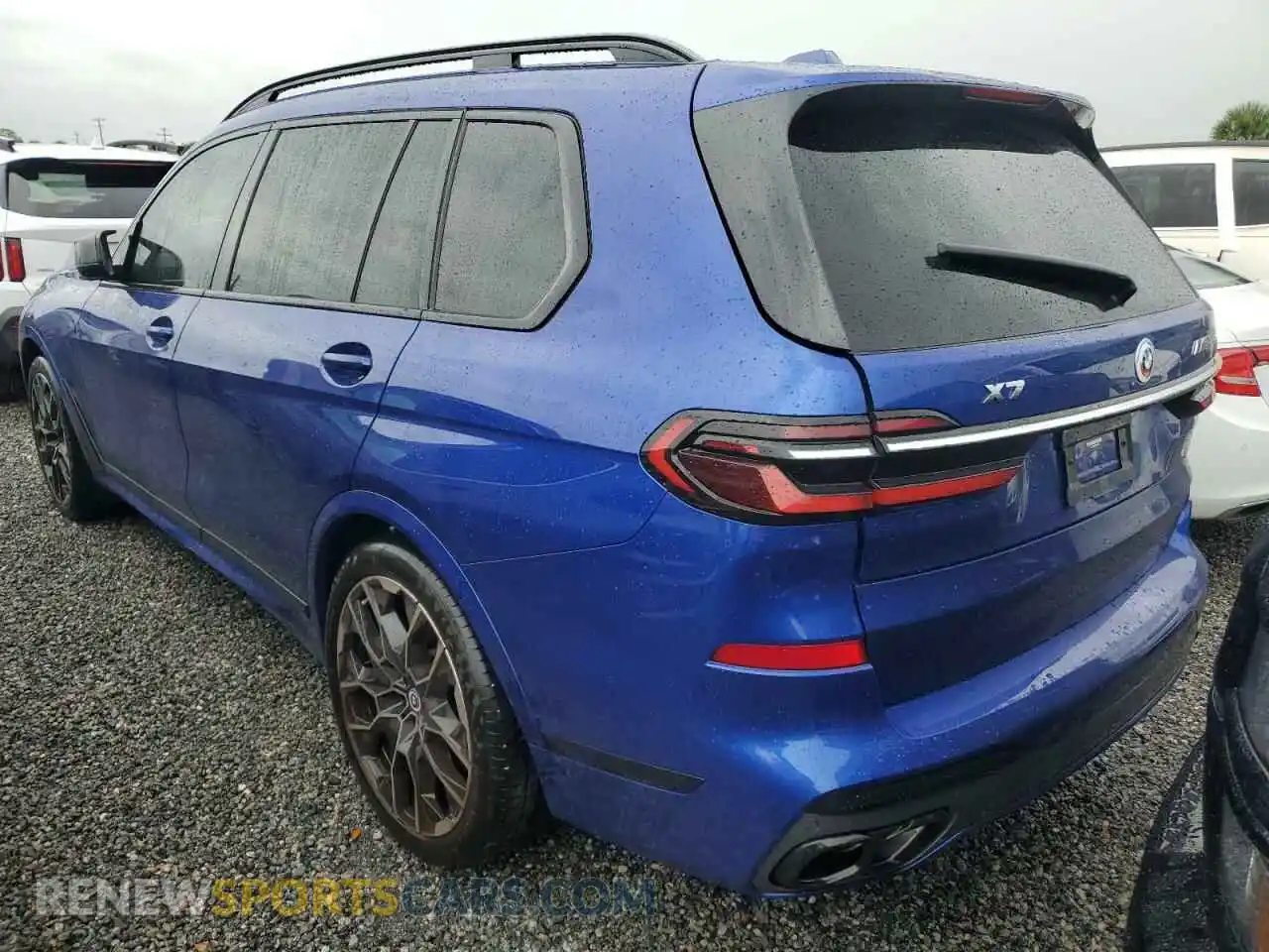 2 Photograph of a damaged car 5UX33EM06P9R12972 BMW X7 M60I 2023