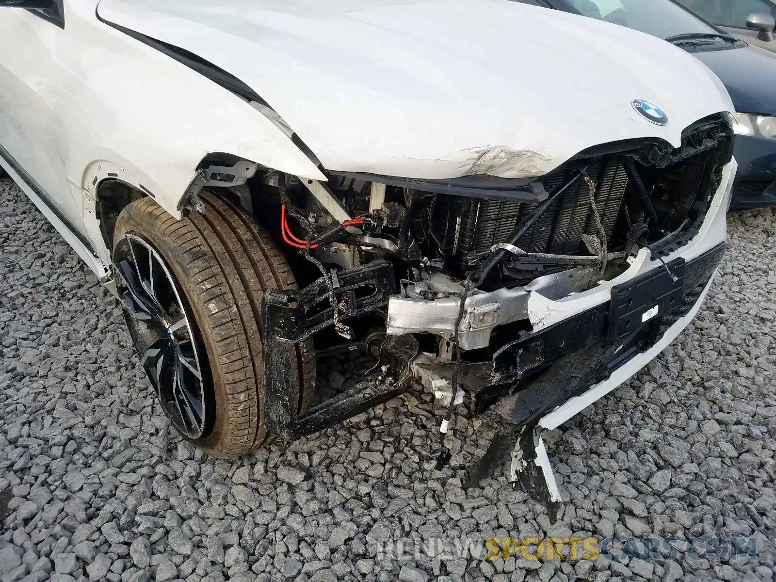 9 Photograph of a damaged car 5UXCW2C59KL084317 BMW X7 XDRIVE4 2019