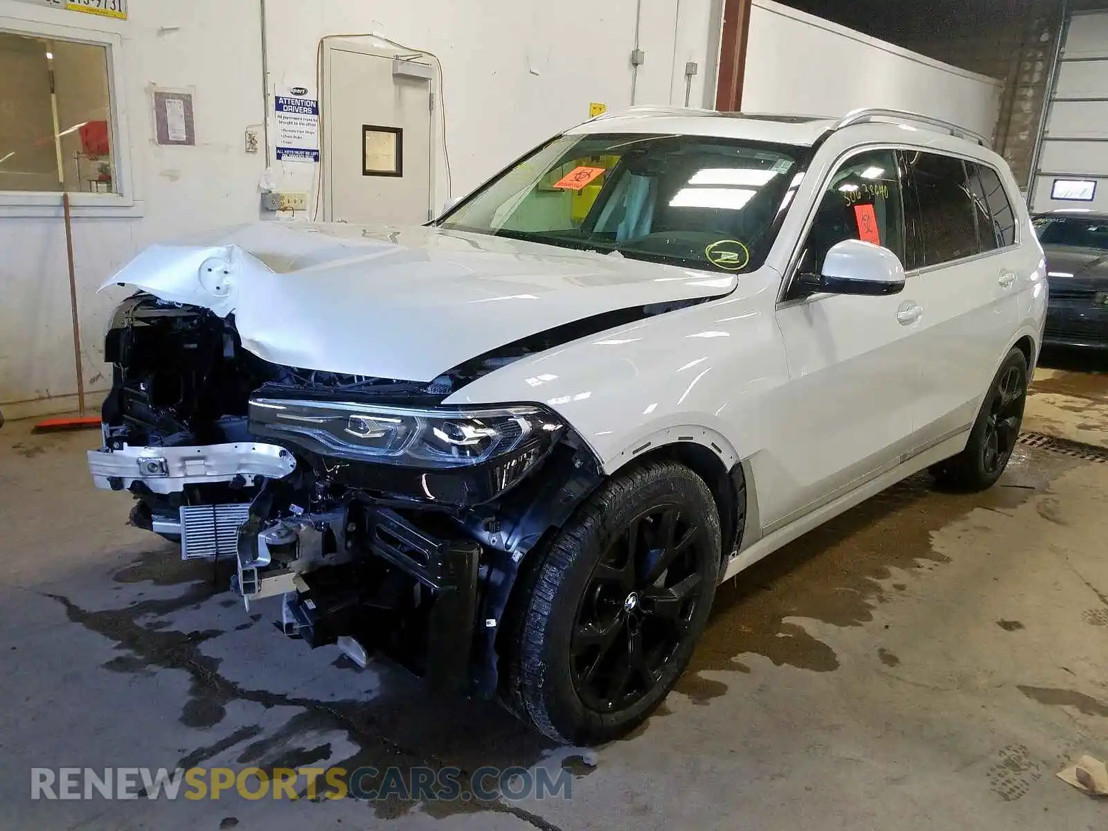 2 Photograph of a damaged car 5UXCW2C00L9A00701 BMW X7 XDRIVE4 2020