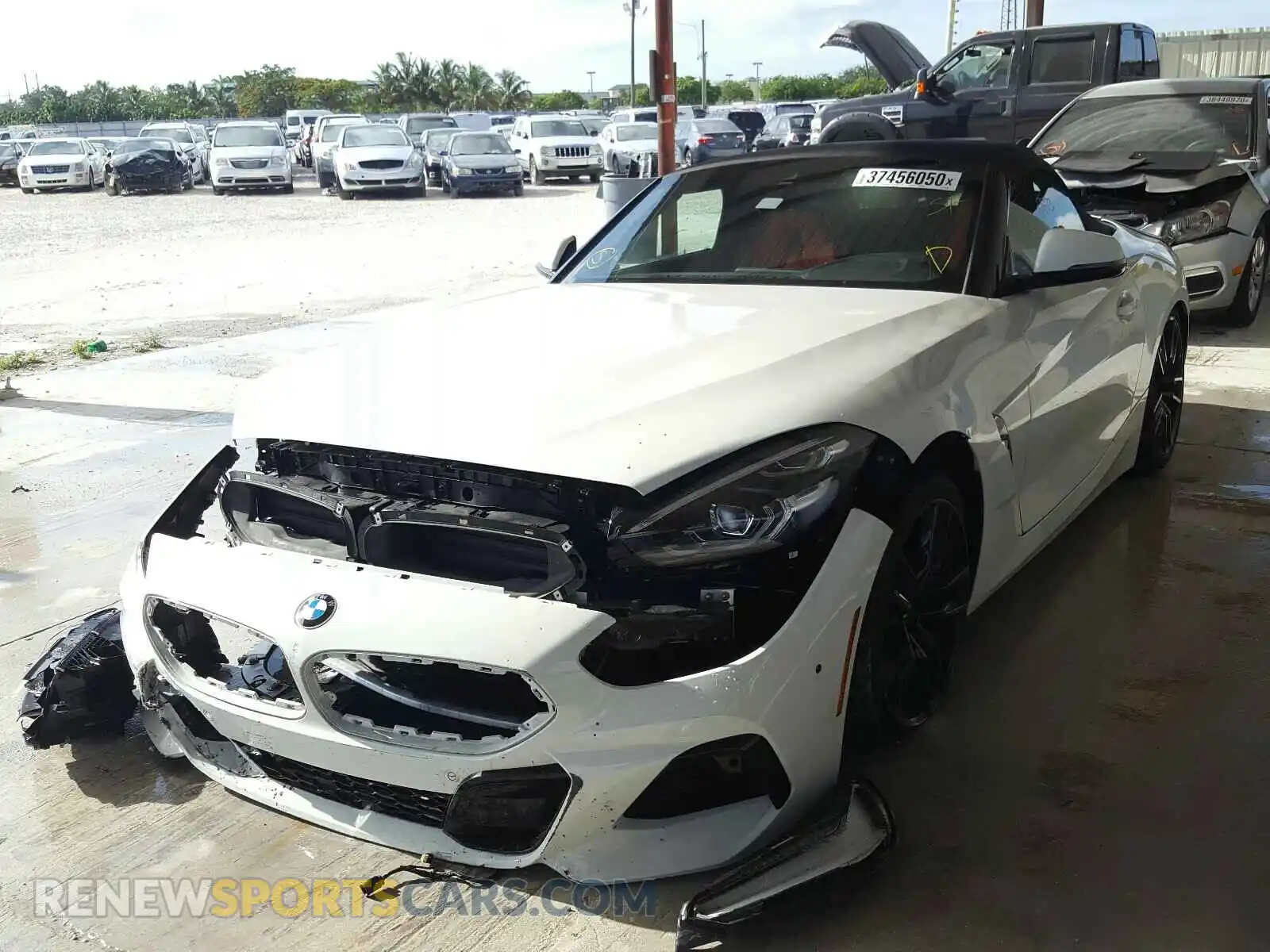 2 Photograph of a damaged car WBAHF3C59KWW46189 BMW Z4 2019