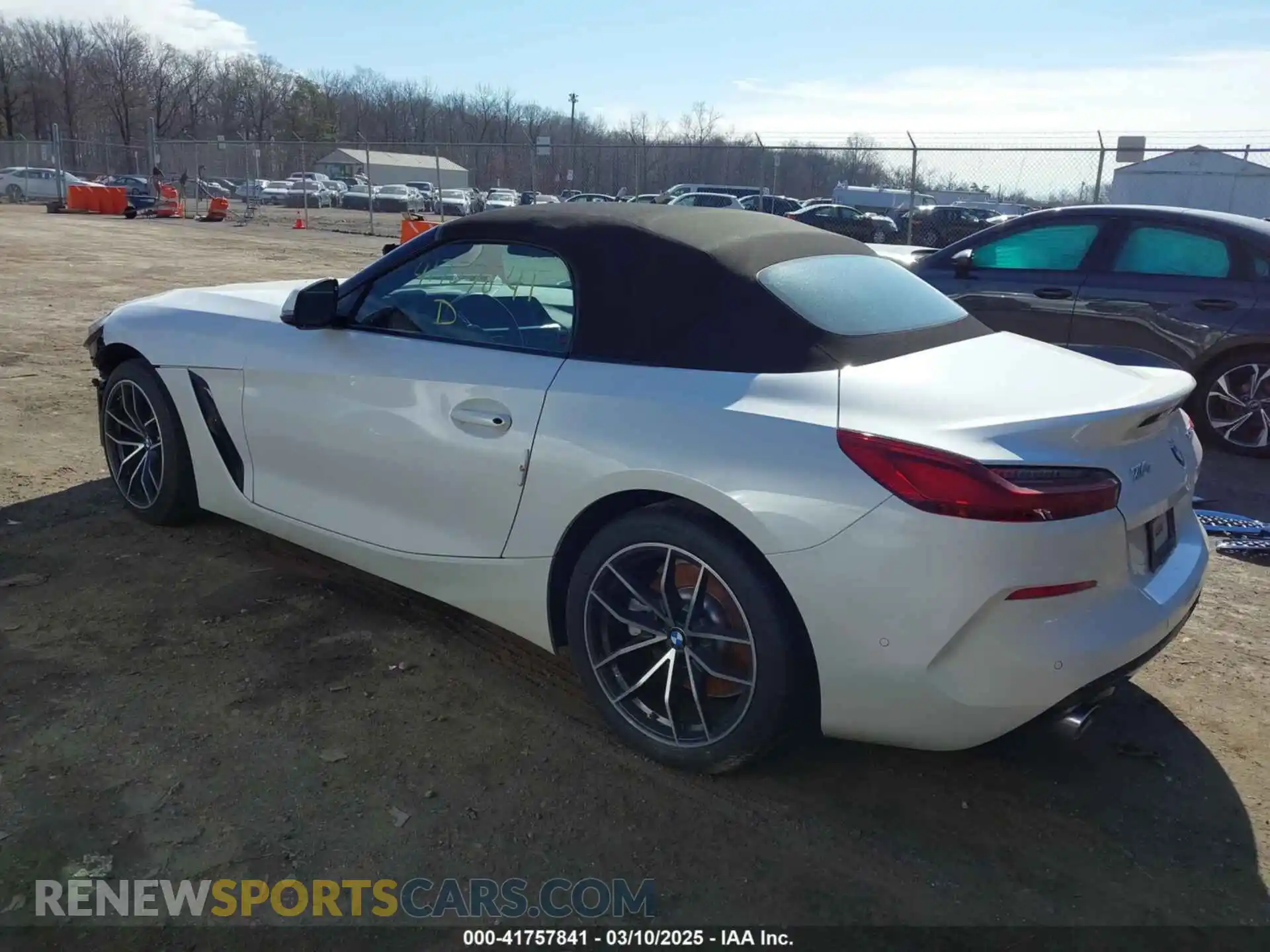 3 Photograph of a damaged car WBAHF3C09LWW54993 BMW Z4 2020