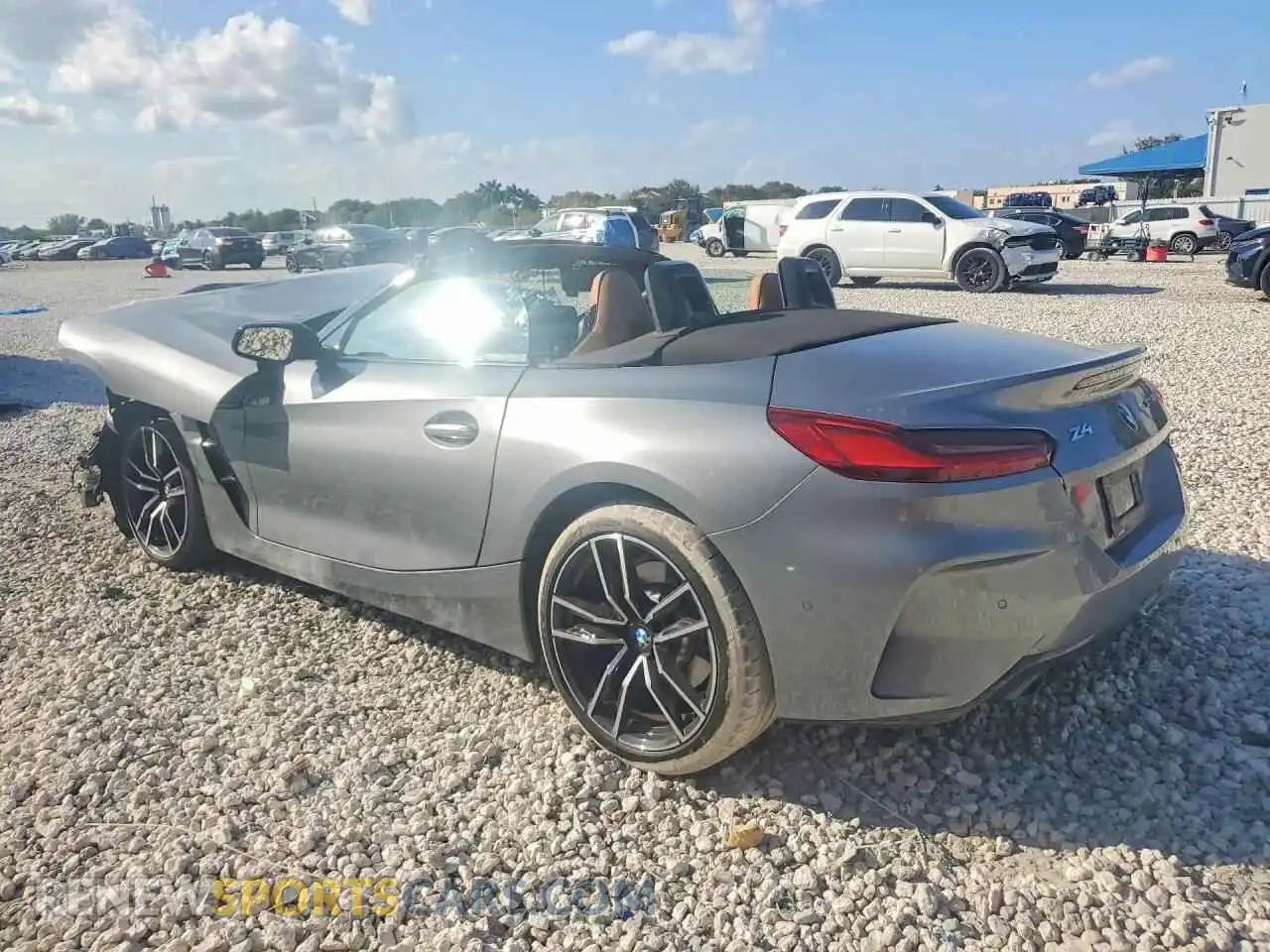 2 Photograph of a damaged car WBAHF3C08RWY33664 BMW Z4 2024
