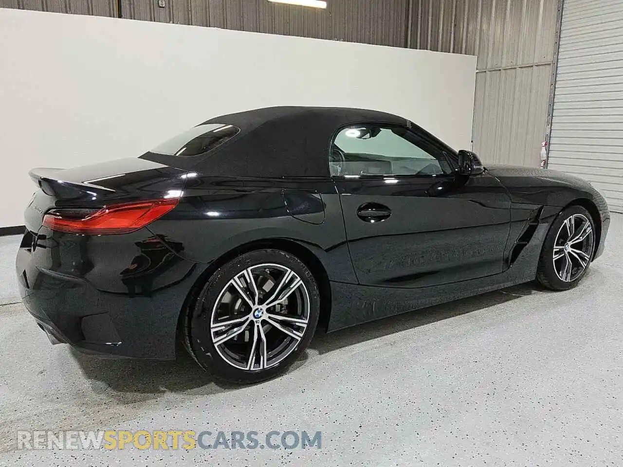 3 Photograph of a damaged car WBAHF3C03SWY44285 BMW Z4 2025