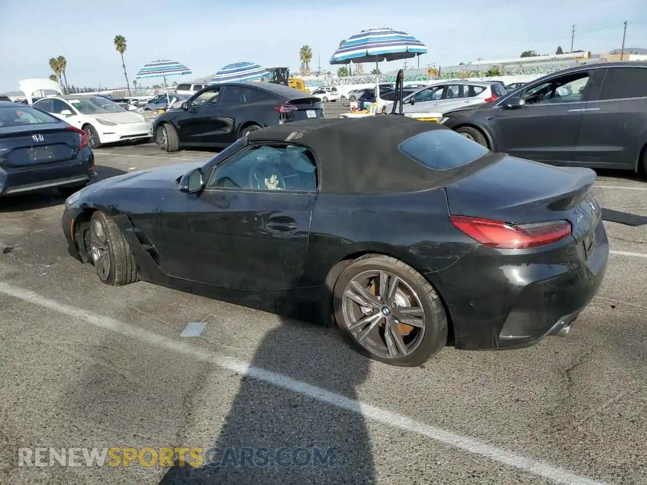 2 Фотография поврежденного автомобиля WBAHF3C05SWY41906 BMW Z4 2025