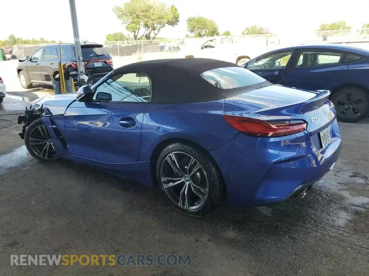 2 Photograph of a damaged car WBAHF3C08SWY44282 BMW Z4 2025