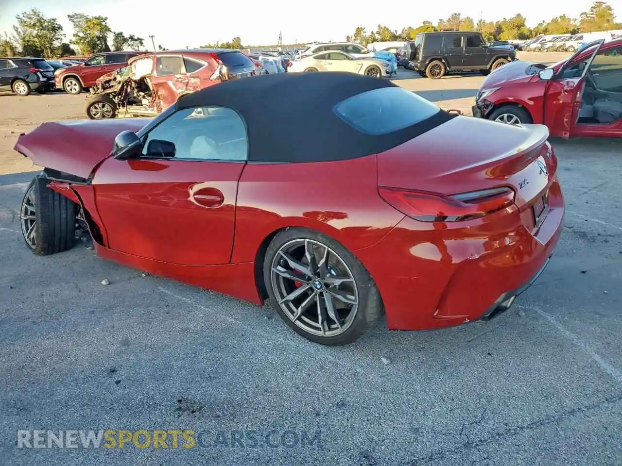 2 fotografías del automóvil dañado WBAHF9C01SWY46538 BMW Z4 2025