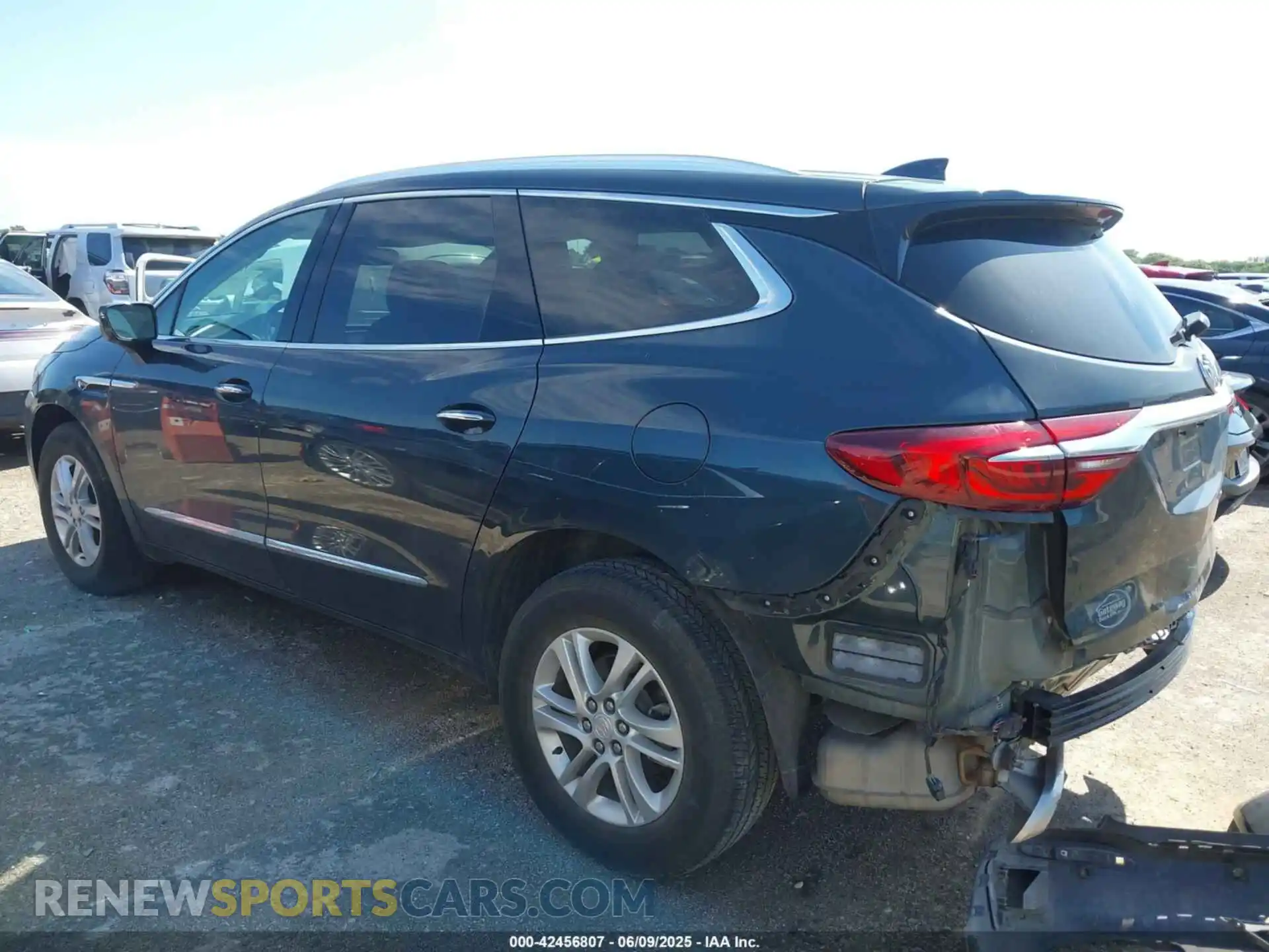 3 Фотография поврежденного автомобиля 5GAERBKW9KJ180098 BUICK ENCLAVE 2019