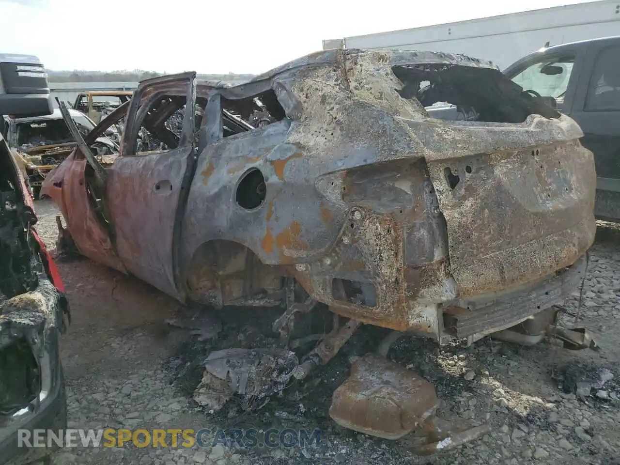 2 Photograph of a damaged car 5GAERBKW4LJ328949 BUICK ENCLAVE 2020
