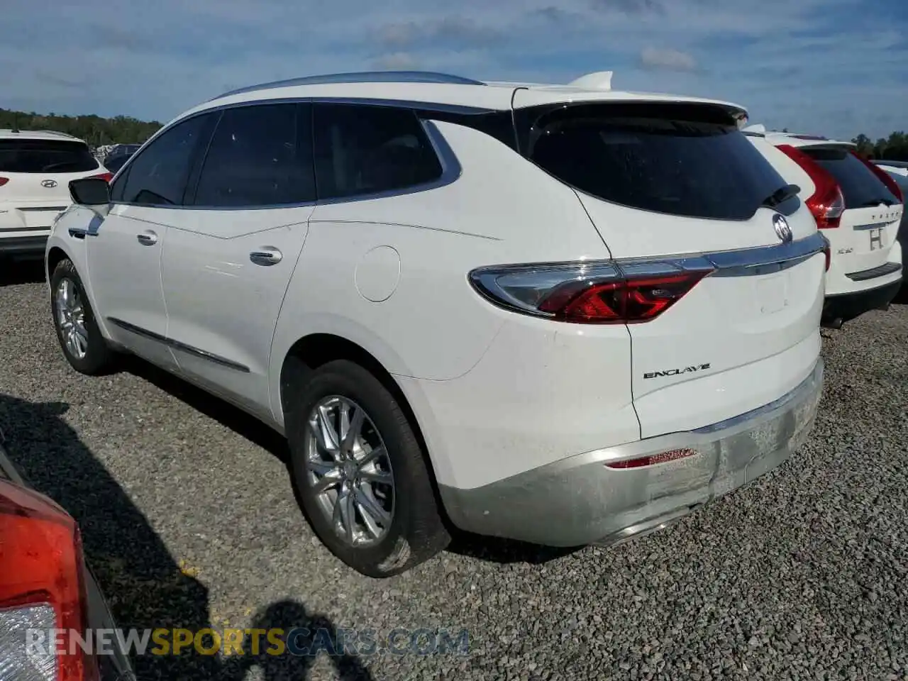 2 Photograph of a damaged car 5GAERBKW2NJ194039 BUICK ENCLAVE 2022