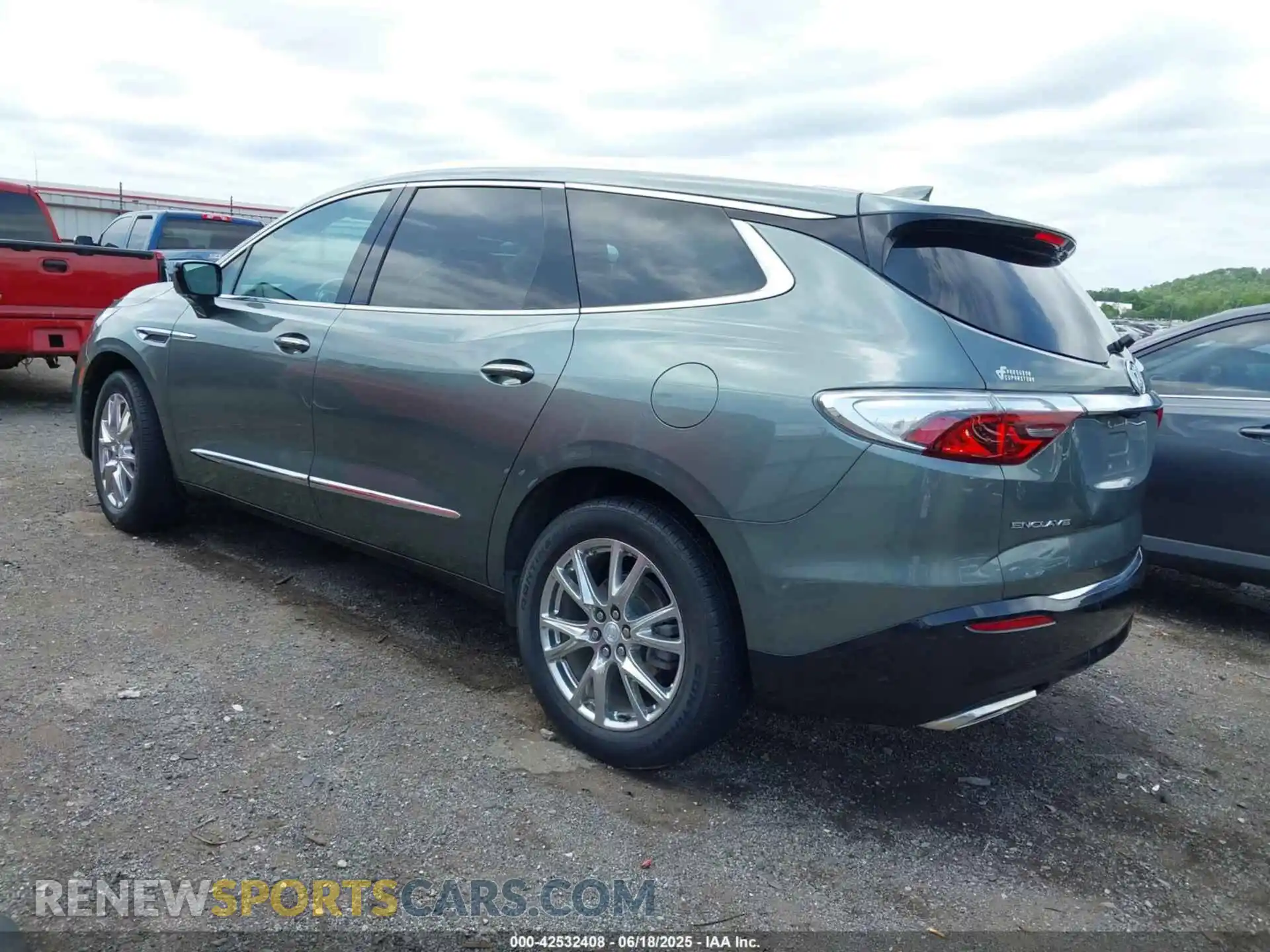 3 Photograph of a damaged car 5GAERBKW7NJ160579 BUICK ENCLAVE 2022