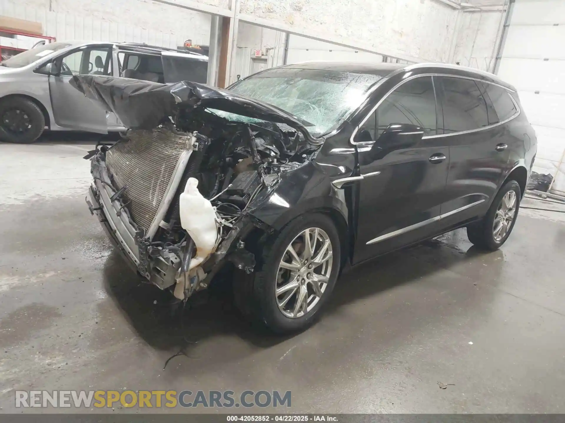 2 Photograph of a damaged car 5GAEVBKW5NJ148572 BUICK ENCLAVE 2022