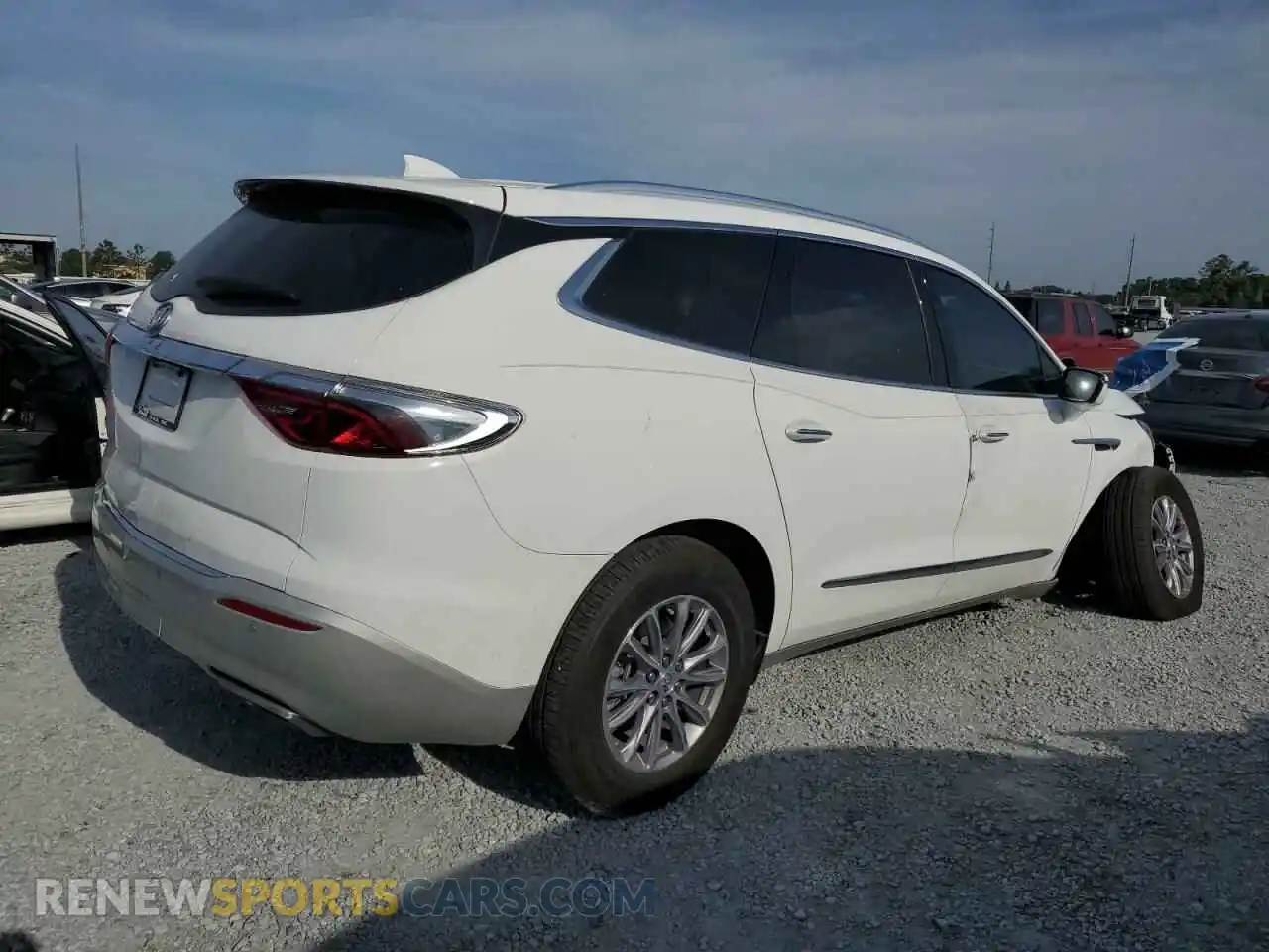 3 Photograph of a damaged car 5GAERBKW0RJ121791 BUICK ENCLAVE 2024