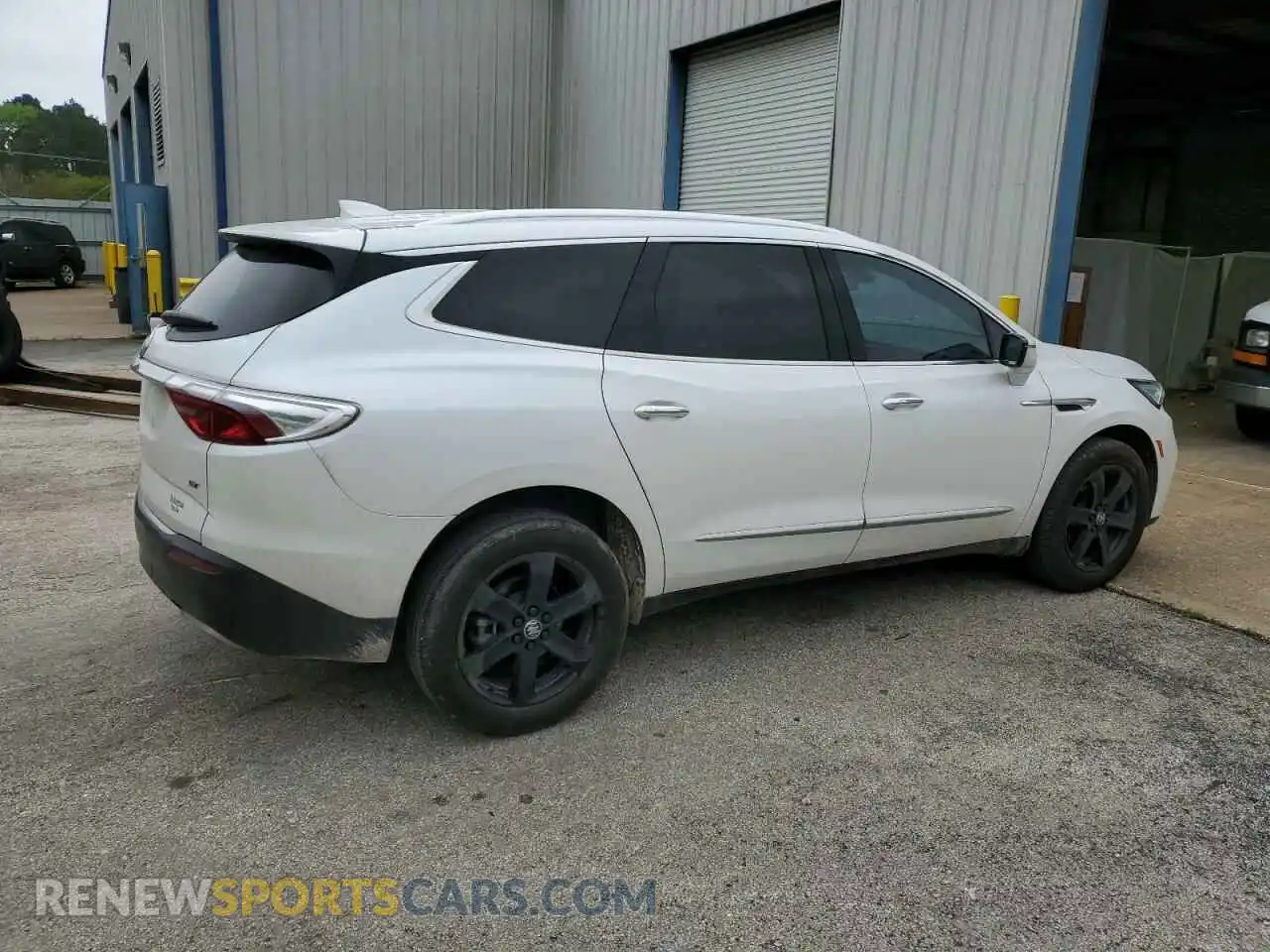 3 Photograph of a damaged car 5GAERBKW2RJ121775 BUICK ENCLAVE 2024