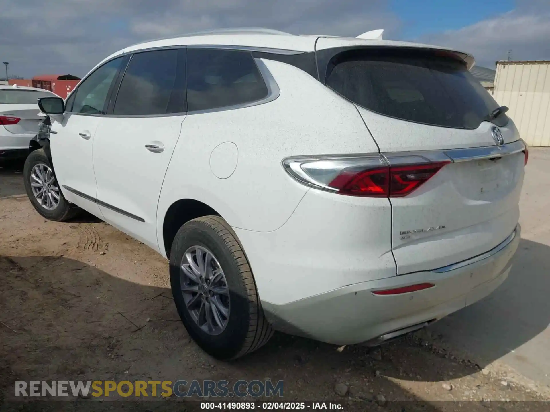 3 Фотография поврежденного автомобиля 5GAEVBKW4RJ124690 BUICK ENCLAVE 2024