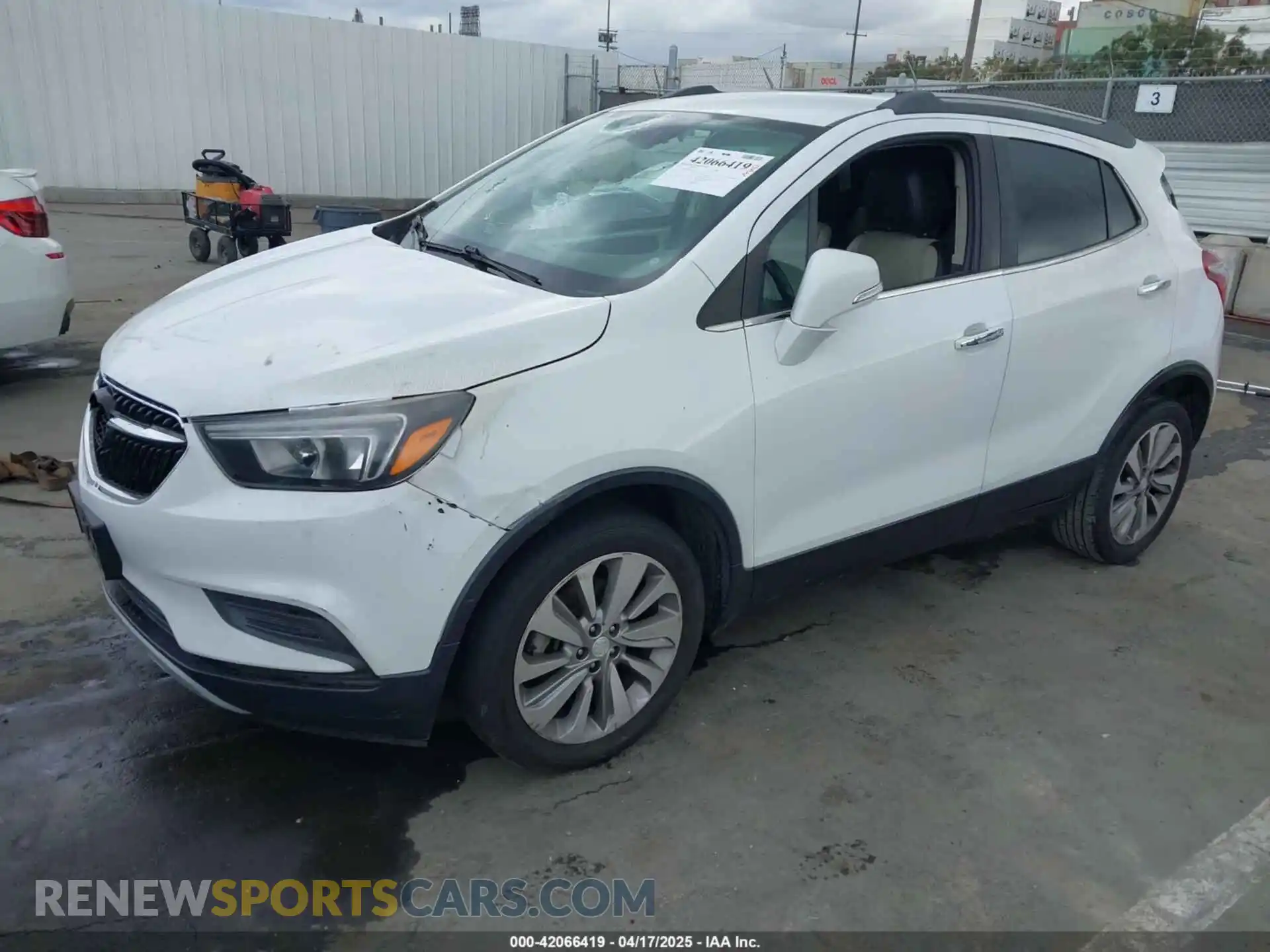 2 Фотография поврежденного автомобиля KL4CJASB5KB704579 BUICK ENCORE 2019