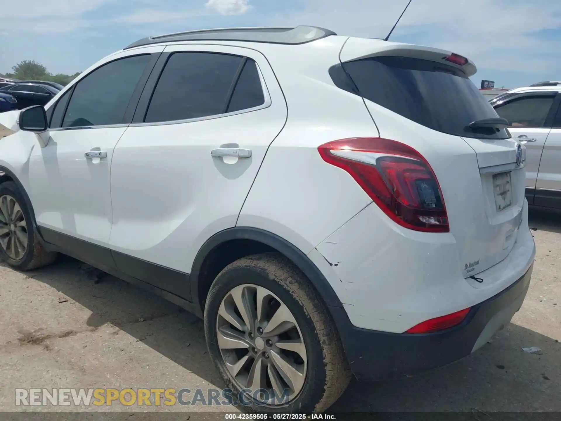 3 fotografías del automóvil dañado KL4CJASB5KB709300 BUICK ENCORE 2019
