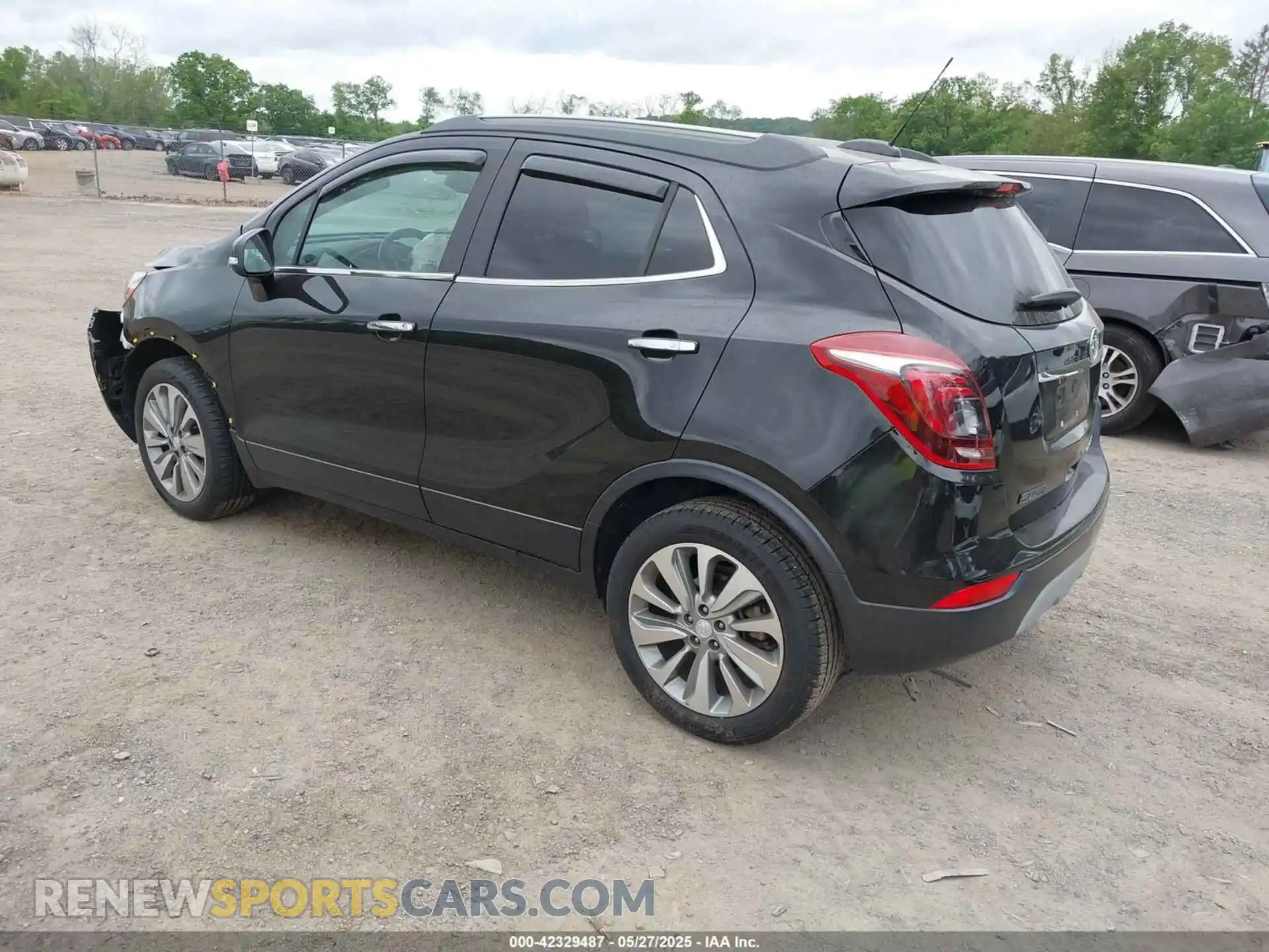 3 Фотография поврежденного автомобиля KL4CJESB2KB944826 BUICK ENCORE 2019
