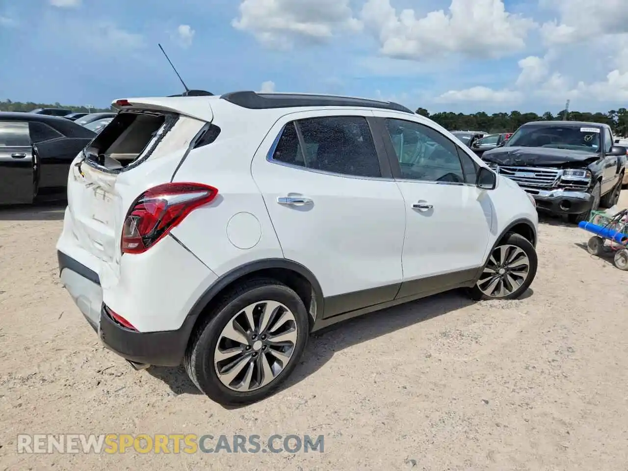 3 Фотография поврежденного автомобиля KL4CJASB3MB307410 BUICK ENCORE 2021