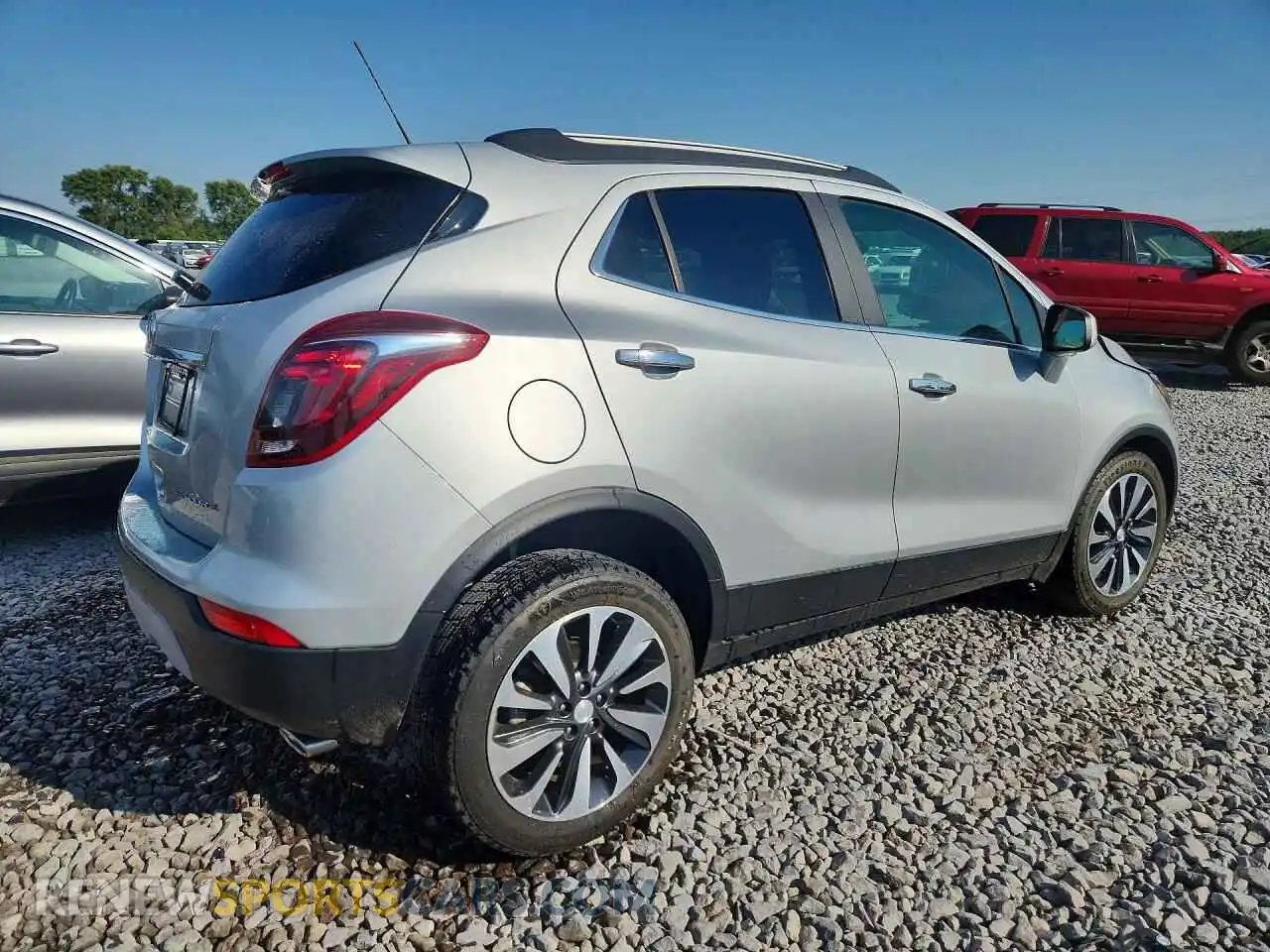 3 Фотография поврежденного автомобиля KL4CJASB5MB313550 BUICK ENCORE 2021
