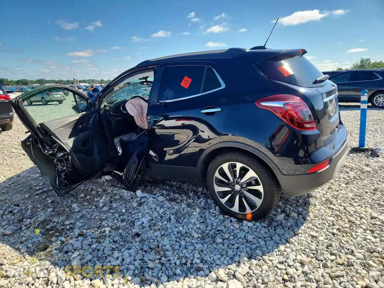 2 fotografías del automóvil dañado KL4CJESB1MB348447 BUICK ENCORE 2021