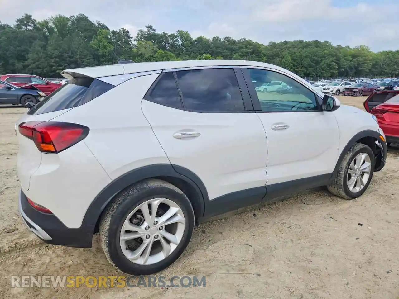 3 Фотография поврежденного автомобиля KL4MMCSL0MB116611 BUICK ENCORE 2021