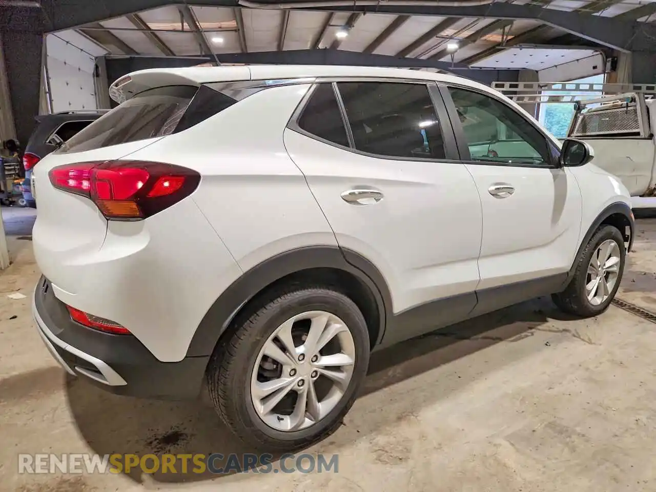 3 Фотография поврежденного автомобиля KL4MMCSL6MB177963 BUICK ENCORE 2021