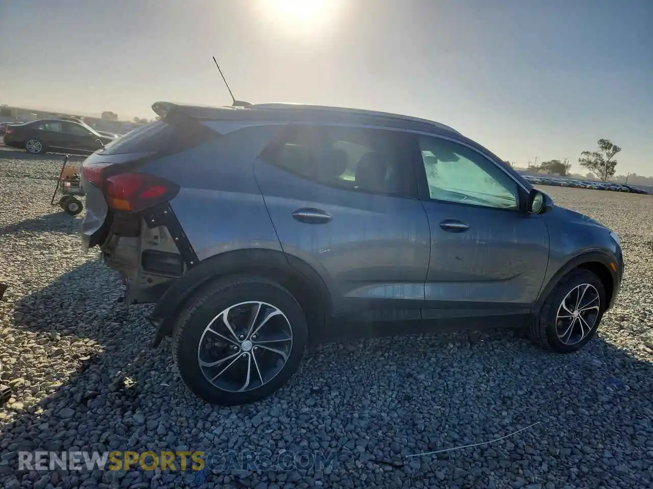 3 Фотография поврежденного автомобиля KL4MMDSL9MB151511 BUICK ENCORE 2021