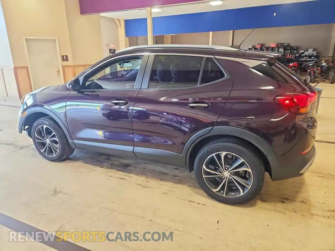 2 fotografías del automóvil dañado KL4MMESL9MB150252 BUICK ENCORE 2021