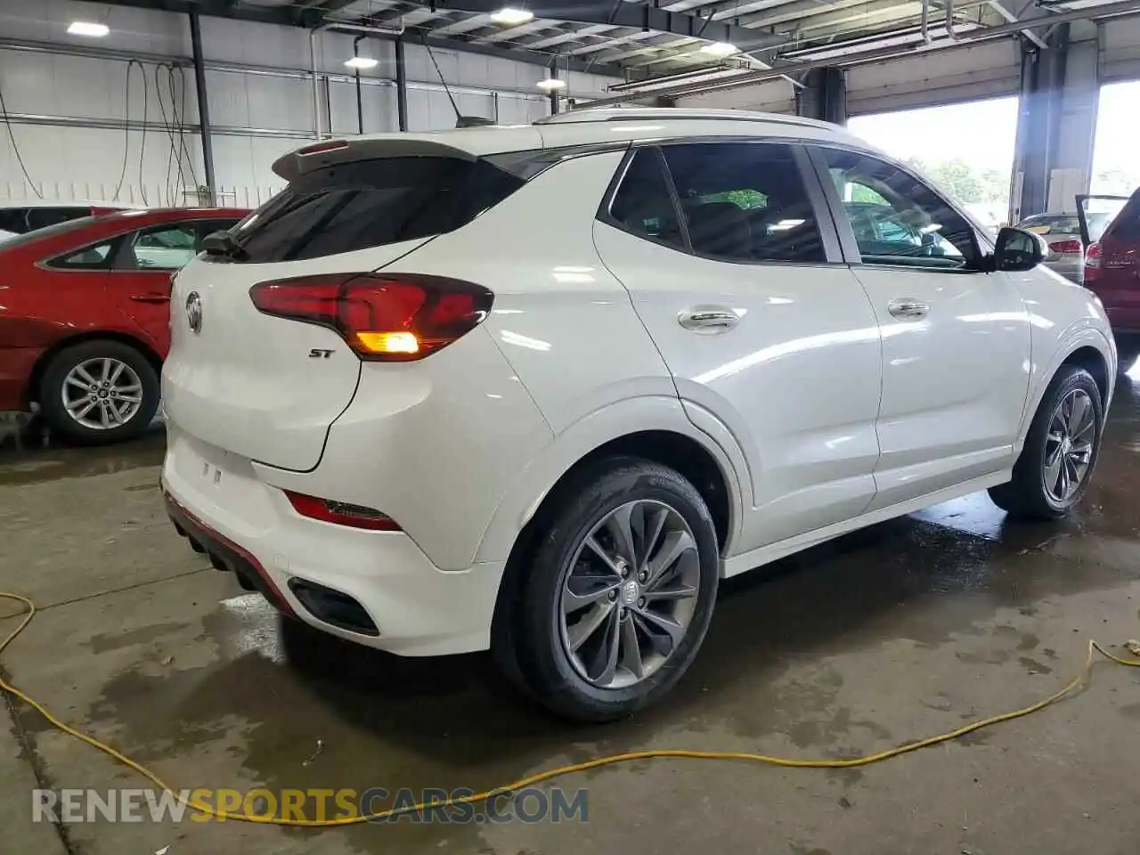 3 fotografías del automóvil dañado KL4MMESLXMB103876 BUICK ENCORE 2021