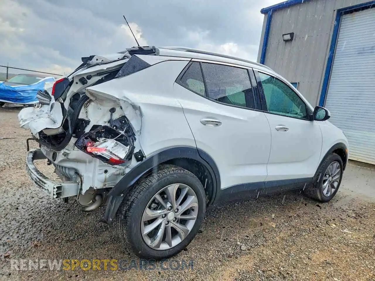 3 Фотография поврежденного автомобиля KL4MMGSL3MB176664 BUICK ENCORE 2021
