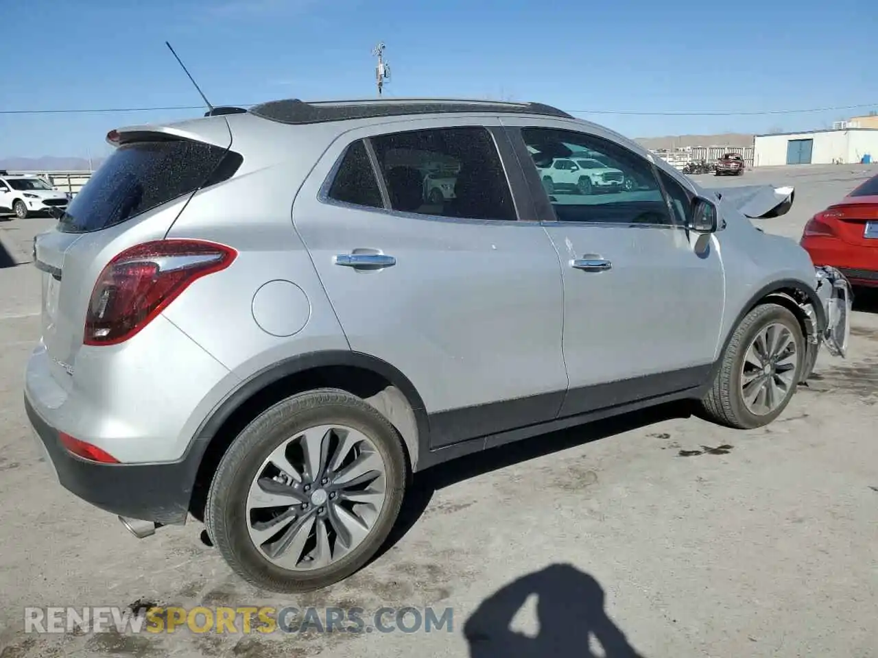 3 Фотография поврежденного автомобиля KL4CJESM1NB560025 BUICK ENCORE 2022