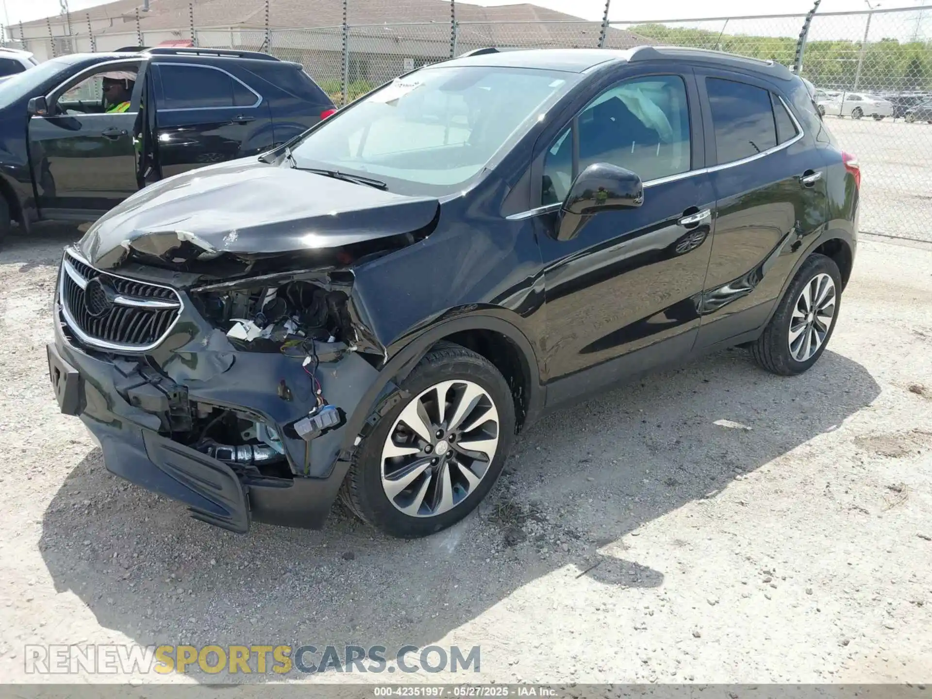 2 Фотография поврежденного автомобиля KL4CJESM5NB556897 BUICK ENCORE 2022