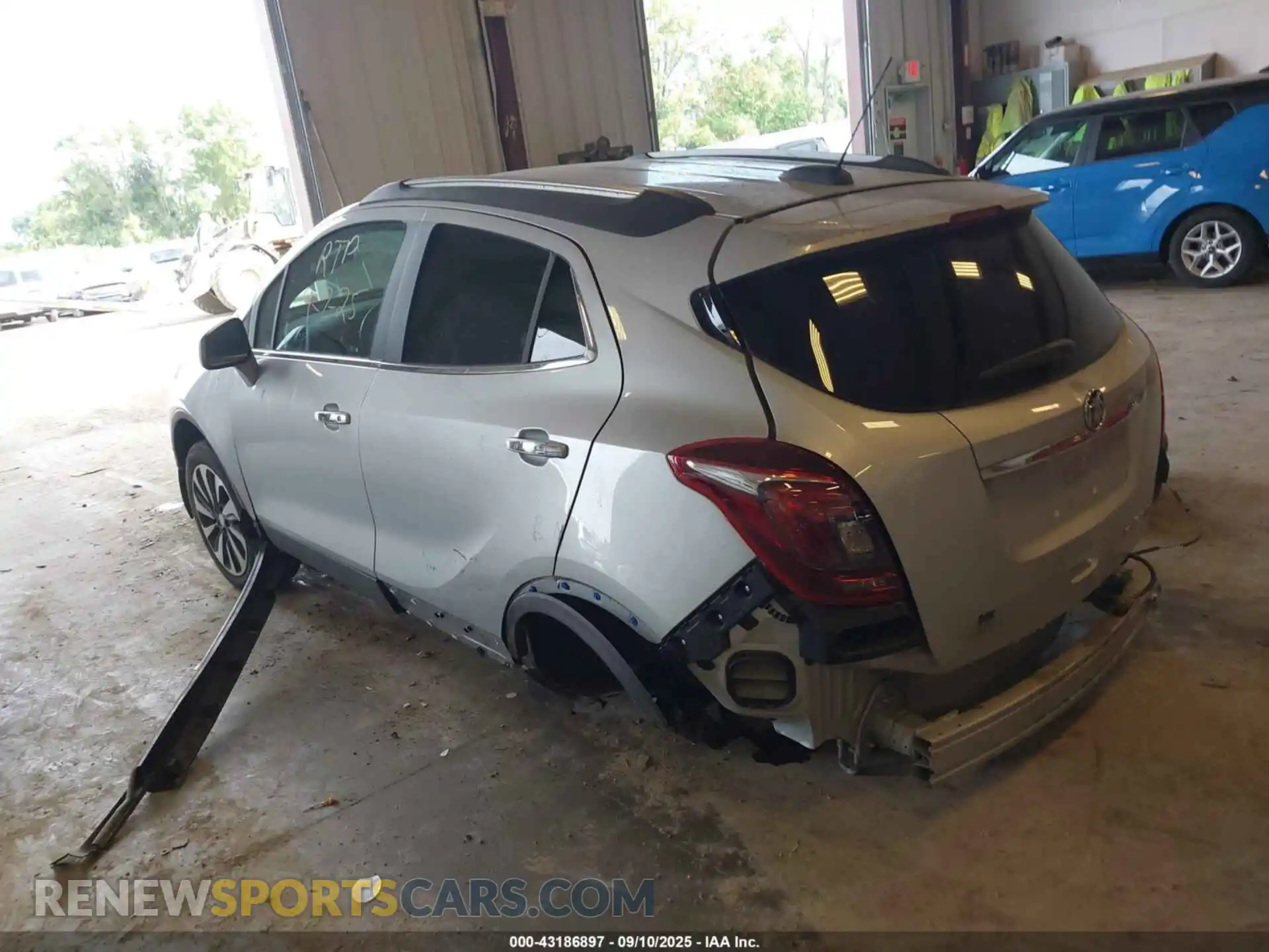 3 Photograph of a damaged car KL4CJESM7NB533122 BUICK ENCORE 2022