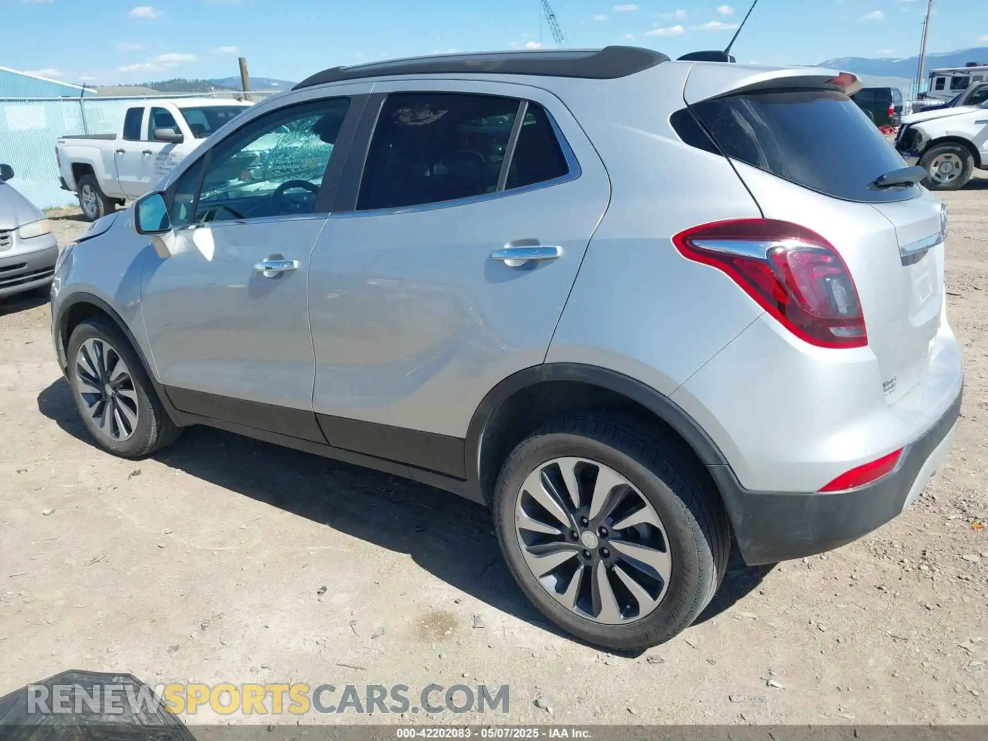 3 Photograph of a damaged car KL4CJESM7NB560773 BUICK ENCORE 2022