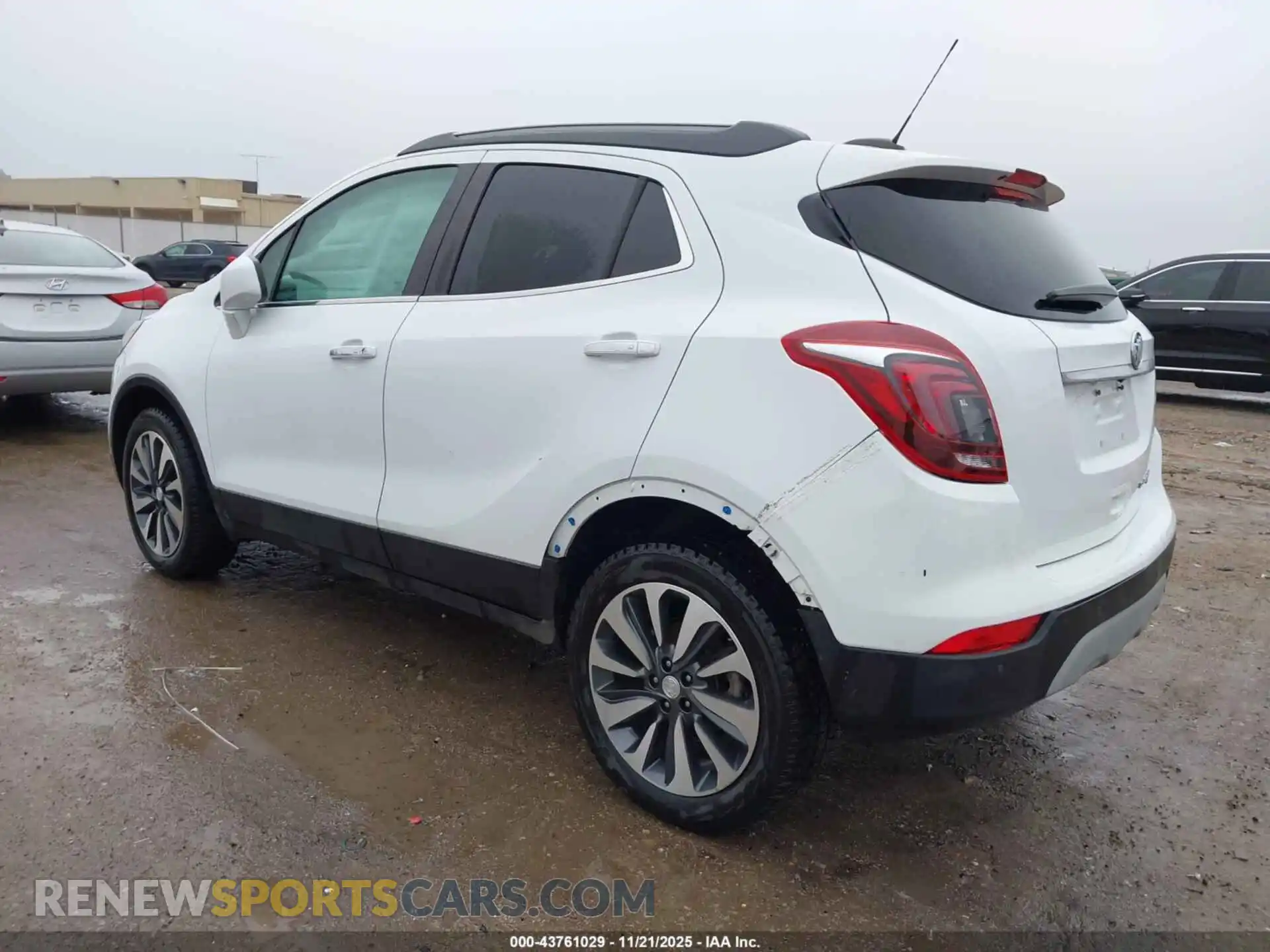3 fotografías del automóvil dañado KL4CJESM9NB513048 BUICK ENCORE 2022