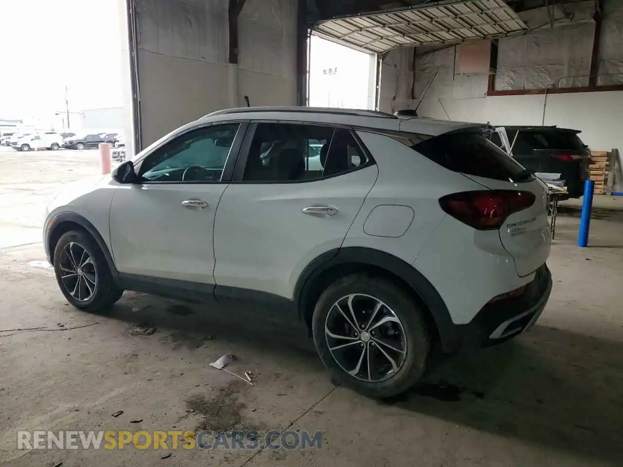 2 Фотография поврежденного автомобиля KL4MMDSL2NB065555 BUICK ENCORE 2022