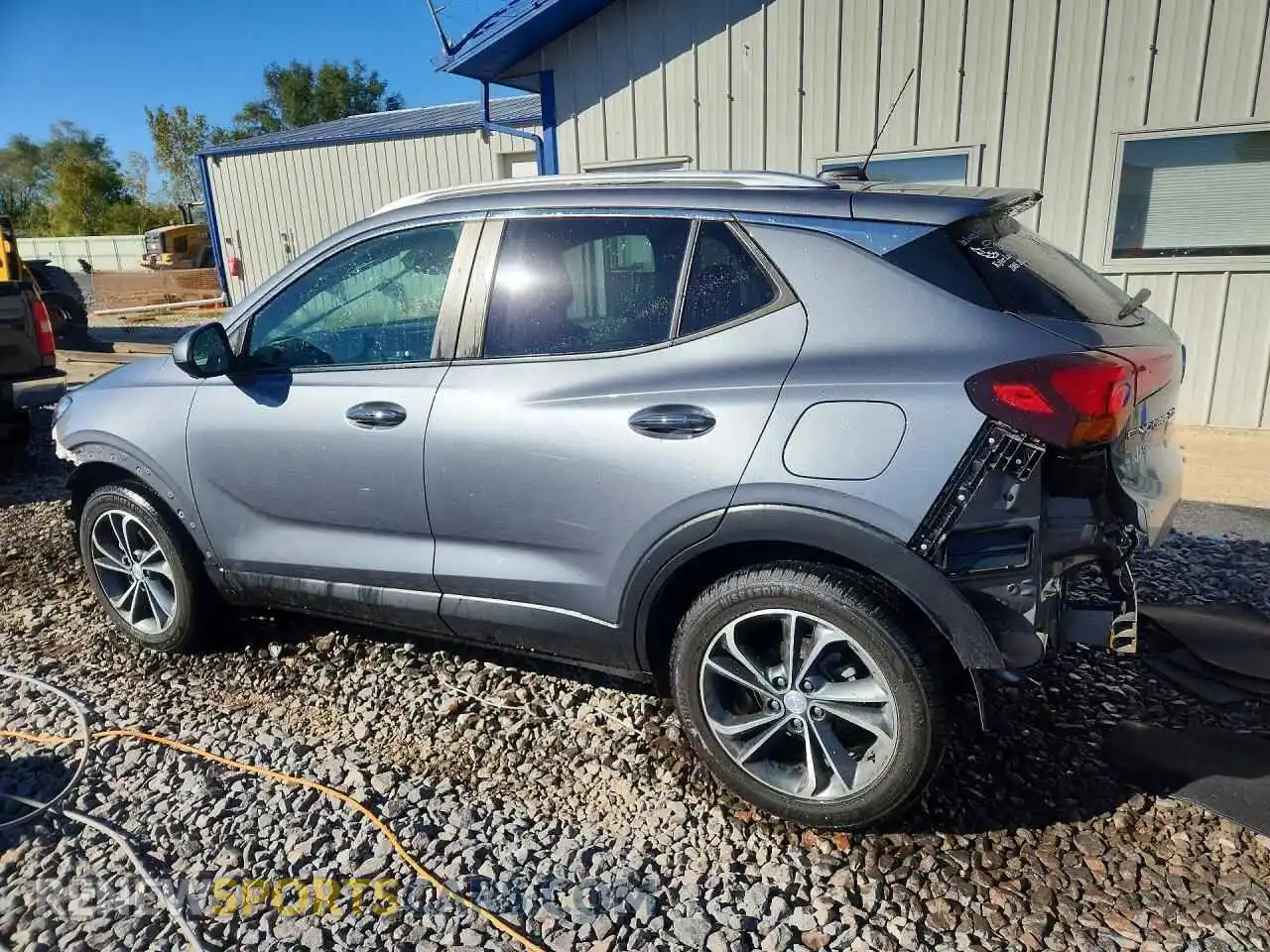 2 Фотография поврежденного автомобиля KL4MMDSL7NB030395 BUICK ENCORE 2022