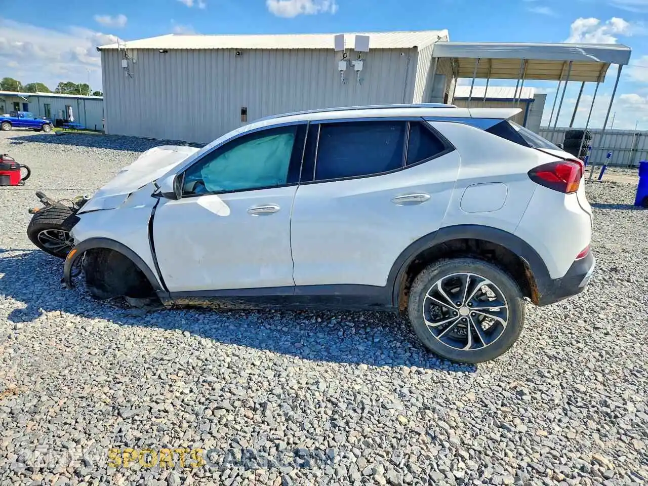 2 fotografías del automóvil dañado KL4MMFSL5NB090753 BUICK ENCORE 2022